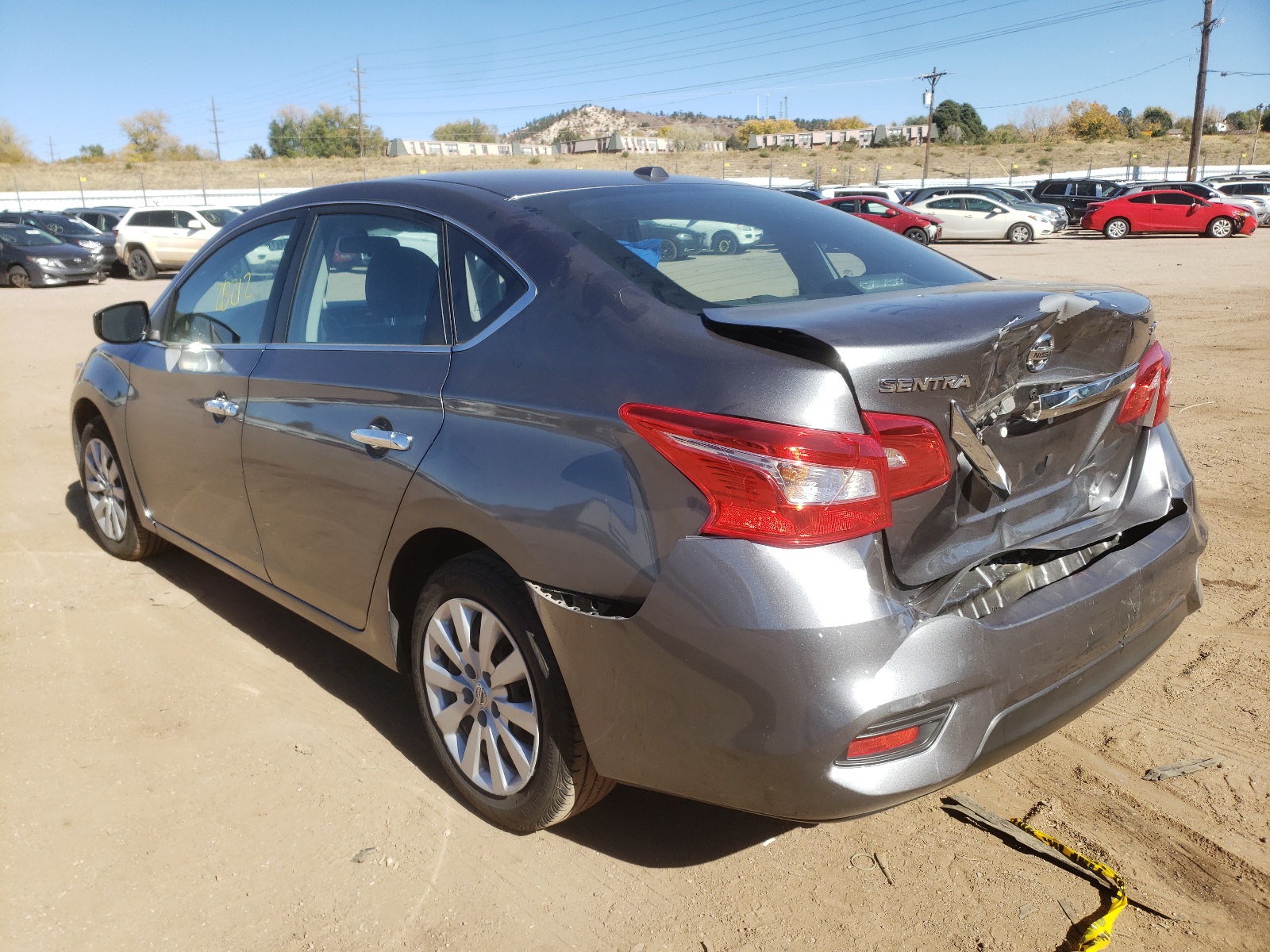 Photo 3 from auction – 2016 NISSAN SENTRA S with VIN 3N1AB7AP2GL652637