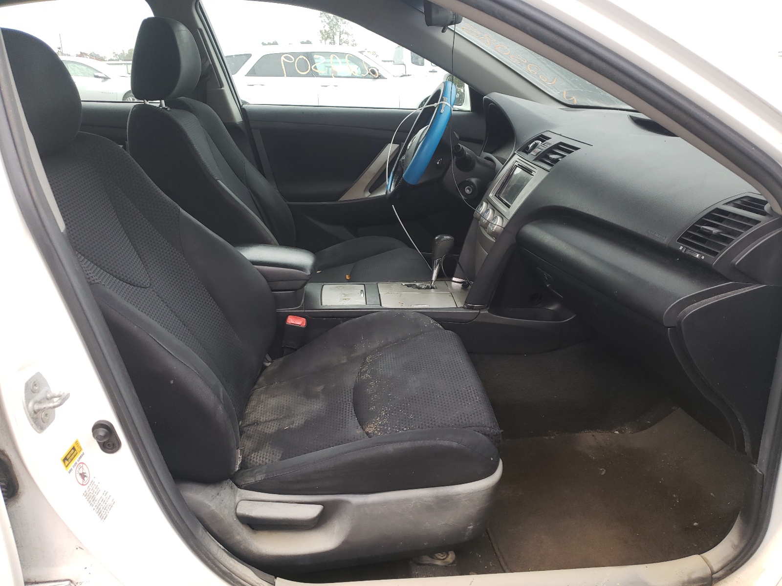 Photo 5 from auction – 2011 TOYOTA CAMARY SE with VIN 4T1BF3EK8BU583363