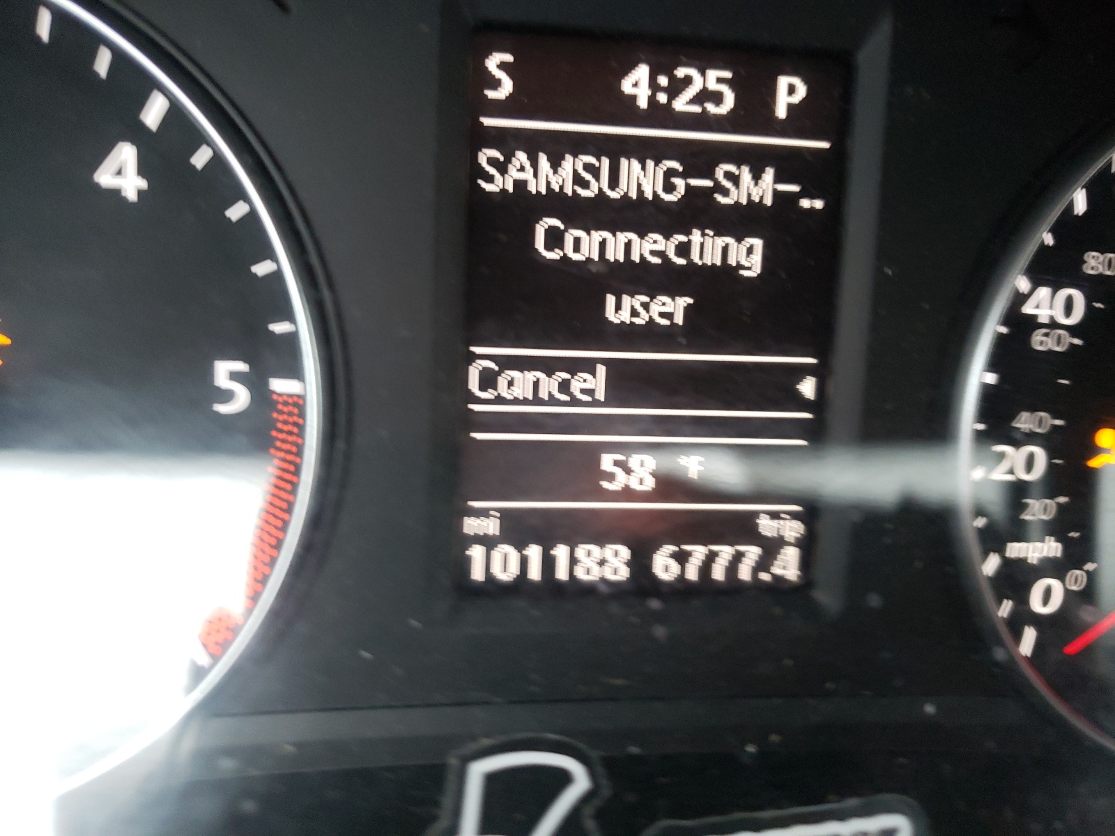 Photo 8 from auction – 2014 VOLKSWAGEN PASSAT SE with VIN 1VWBN7A3XEC027009