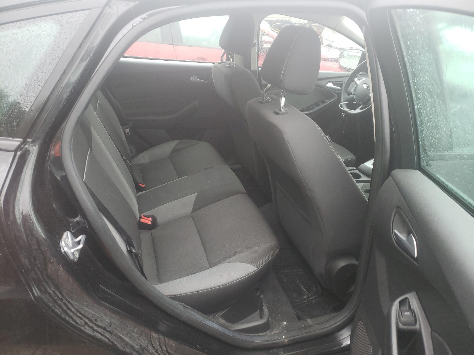 Photo 6 from auction – 2012 FORD FOCUS SE with VIN 1FAHP3K20CL366032