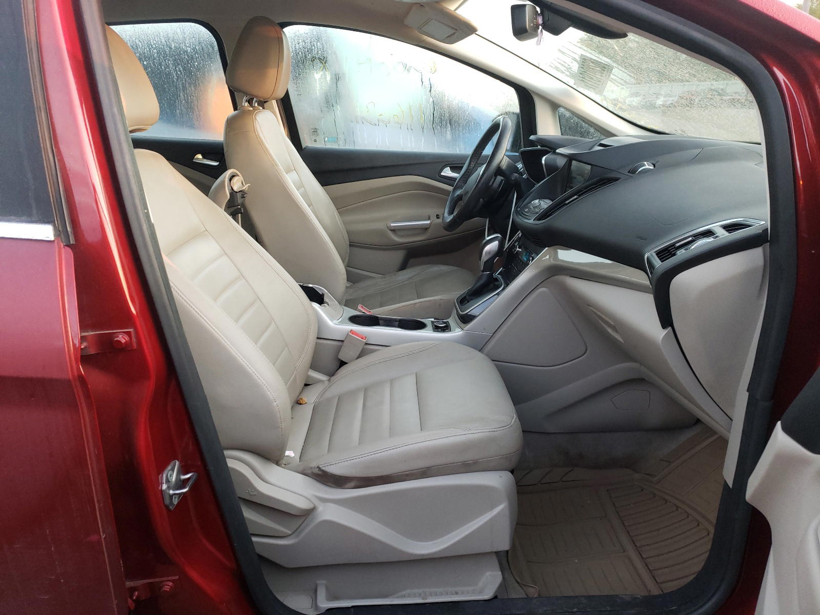 Photo 5 from auction – 2013 FORD C-MAX SEL with VIN 1FADP5BU2DL536971