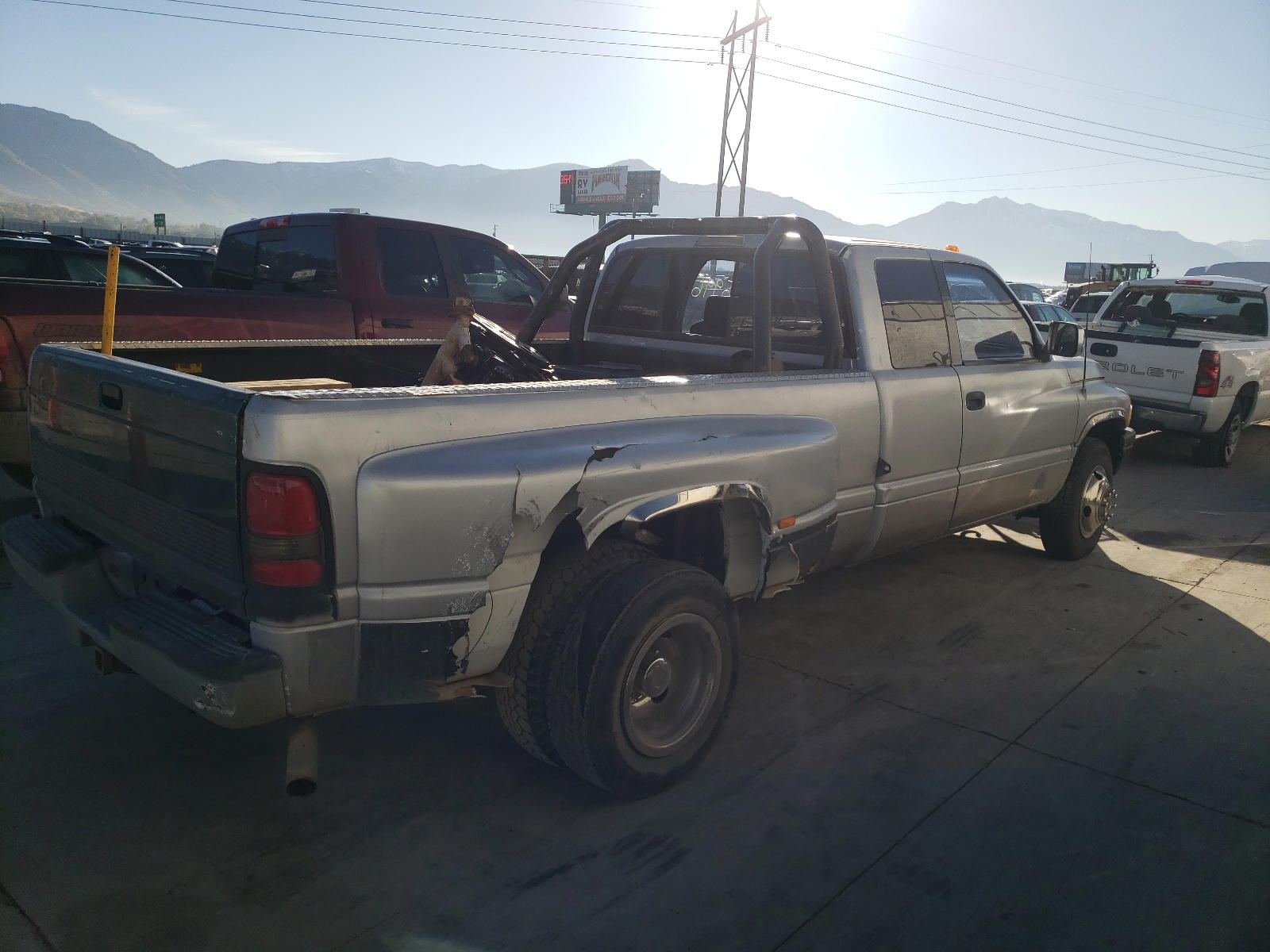Photo 4 from auction – 1997 DODGE RAM 3500 with VIN 3B7MC33D3VM584990