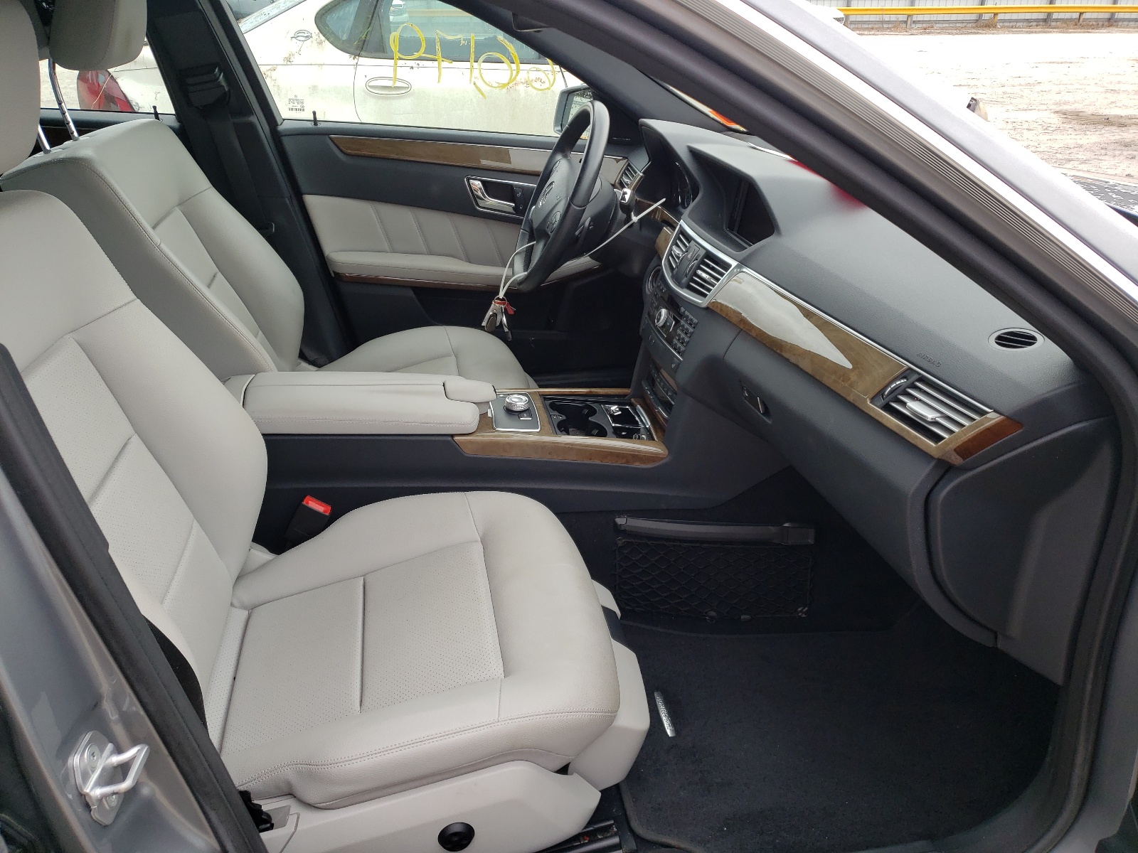Photo 5 from auction – 2011 MERCEDES-BENZ E 350 4MAT with VIN WDDHF8HB9BA445586