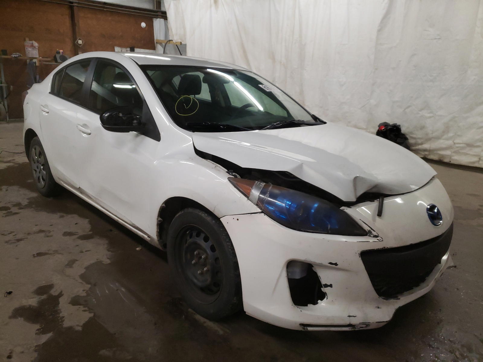 MAZDA 3 I 2012 with VIN JM1BL1UG8C1510723 - Photo from auction