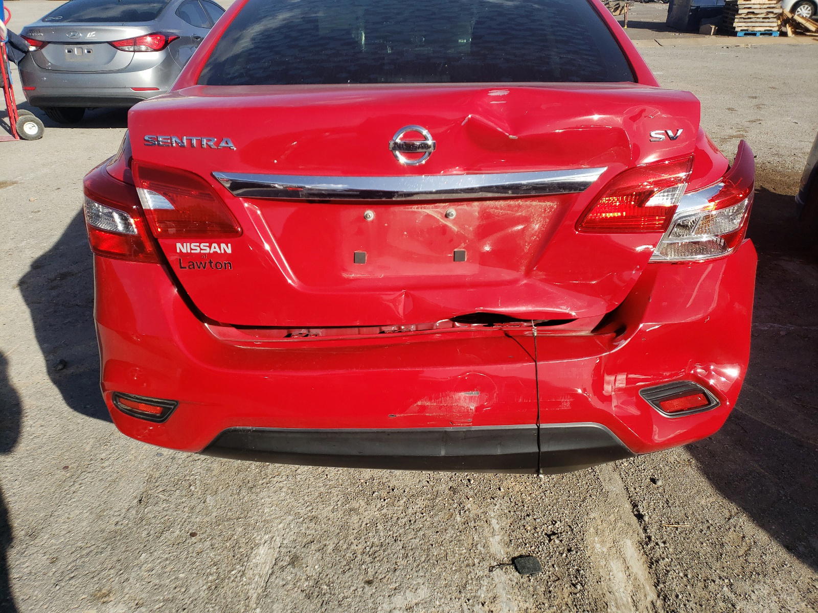 Photo 9 from auction – 2017 NISSAN SENTRA S with VIN 3N1AB7AP3HL696339