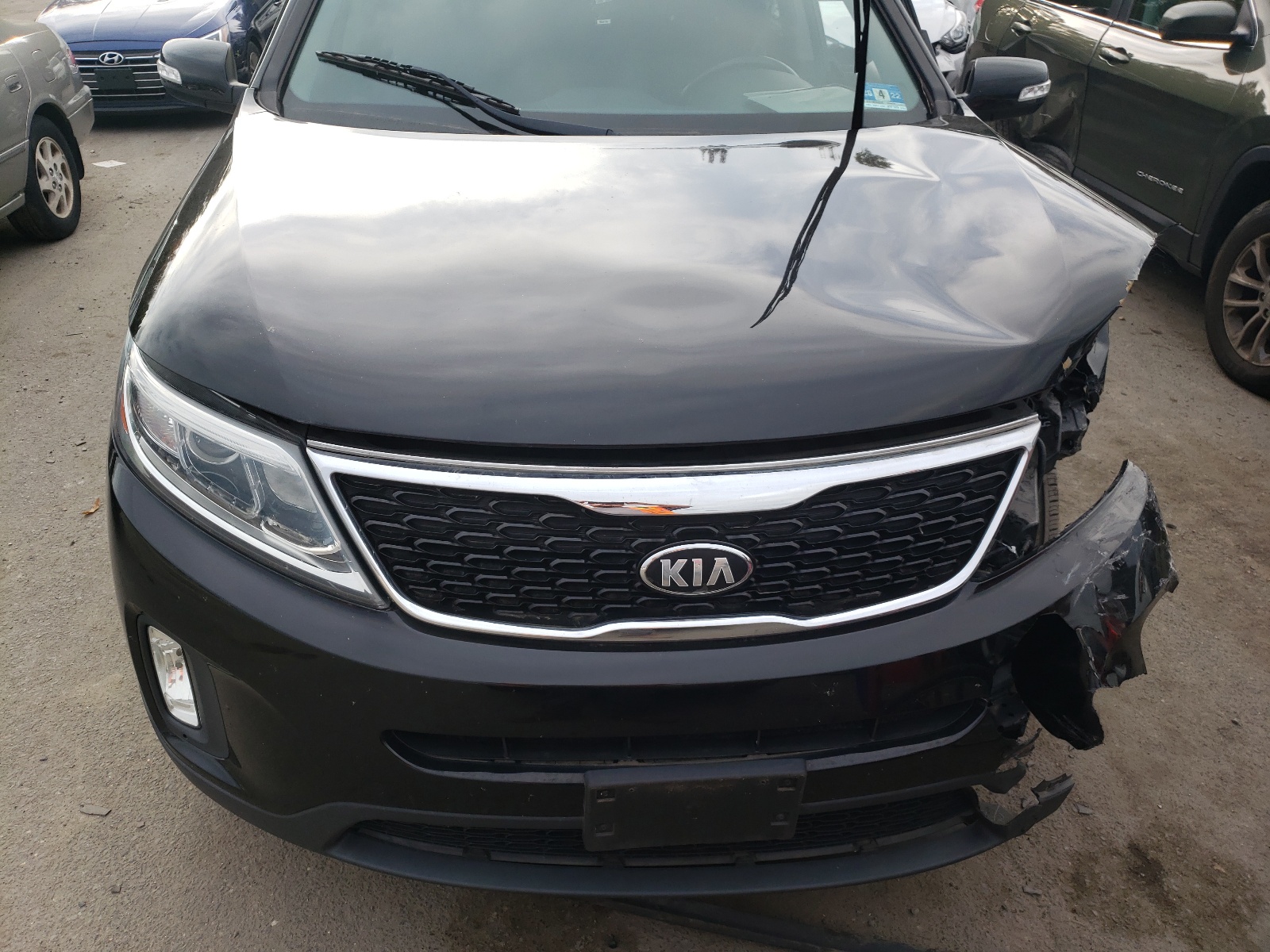 Photo 7 from auction – 2015 KIA SORENTO LX with VIN 5XYKT4A67FG599119