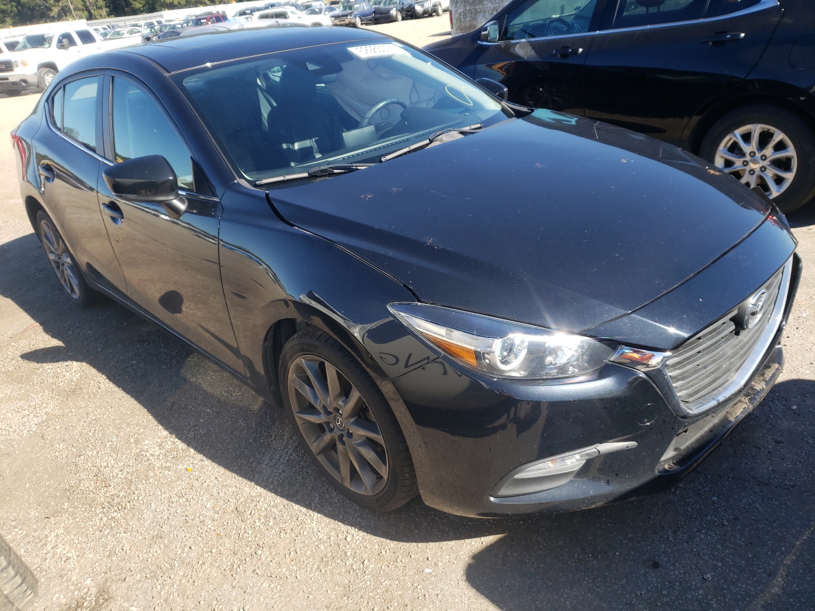 MAZDA 3 TOURING 2018 with VIN 3MZBN1V39JM258919 - Photo from auction