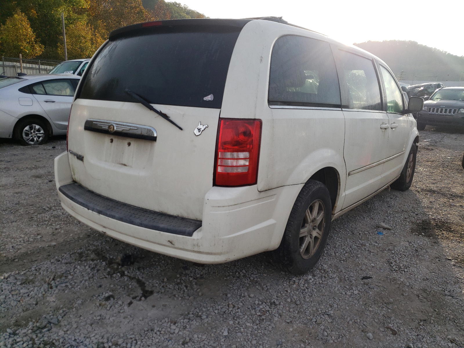 Photo 4 from auction – 2008 CHRYSLER TOWN&COUNT with VIN 2A8HR54P98R642305