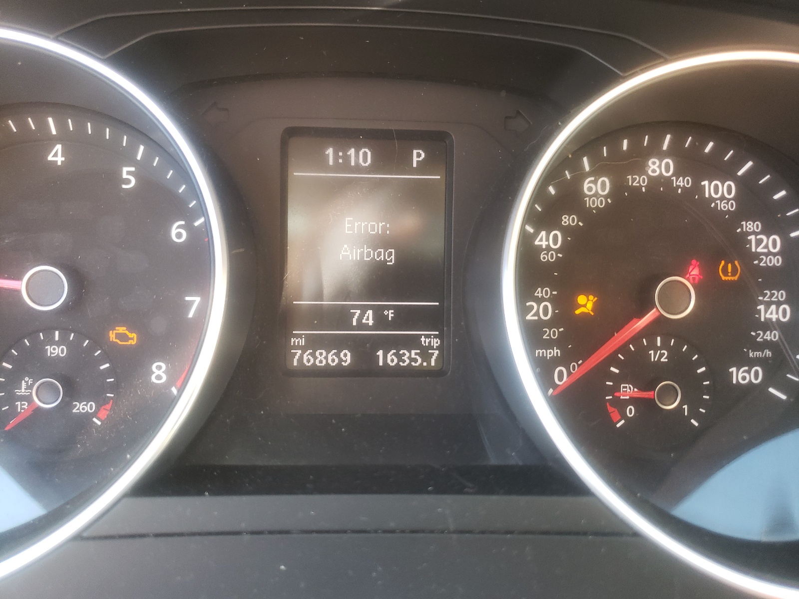 Photo 8 from auction – 2017 VOLKSWAGEN JETTA SE with VIN 3VWDB7AJ7HM281960