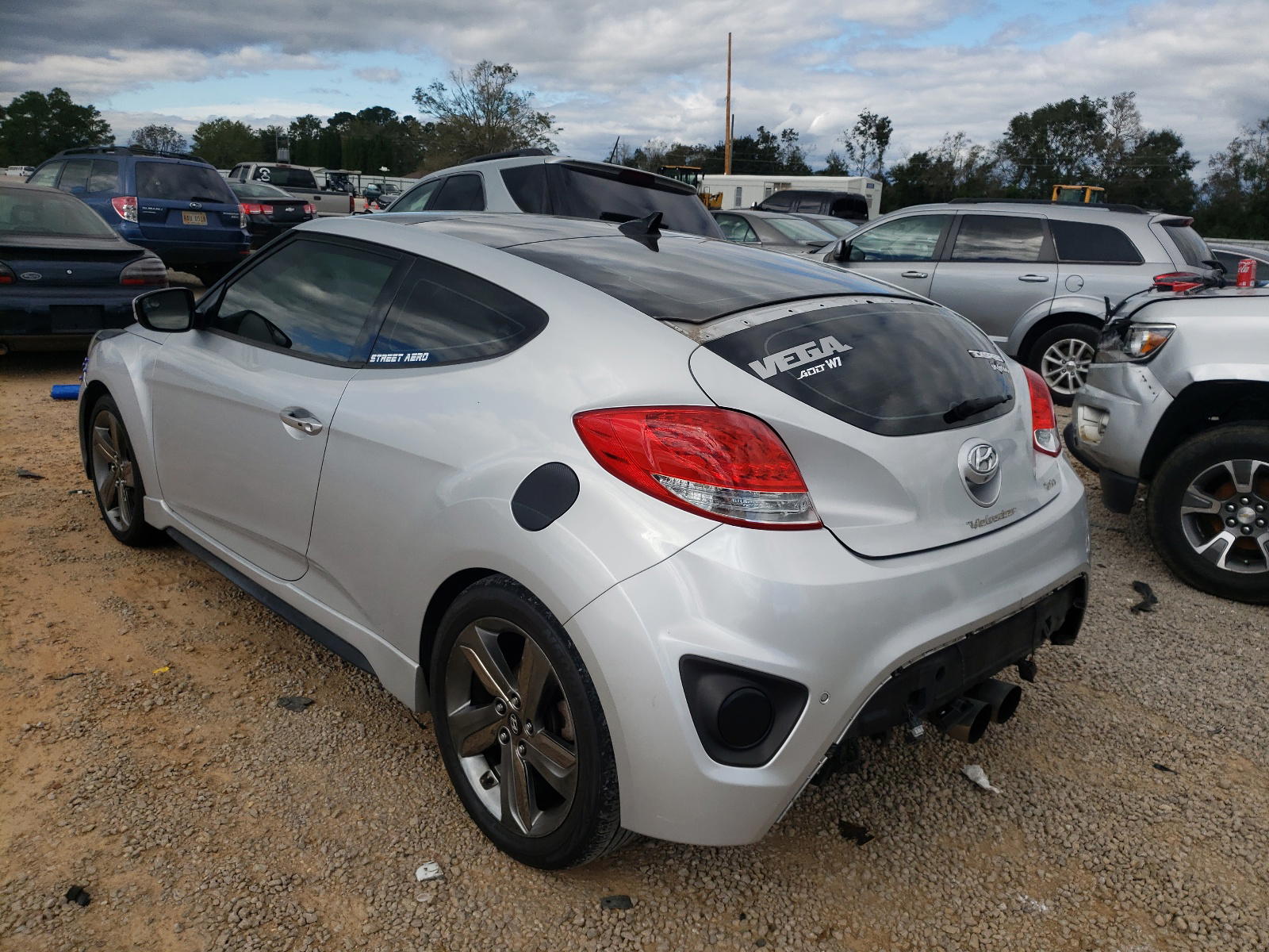 Photo 3 from auction – 2014 HYUNDAI VELOSTER T with VIN KMHTC6AEXEU209405