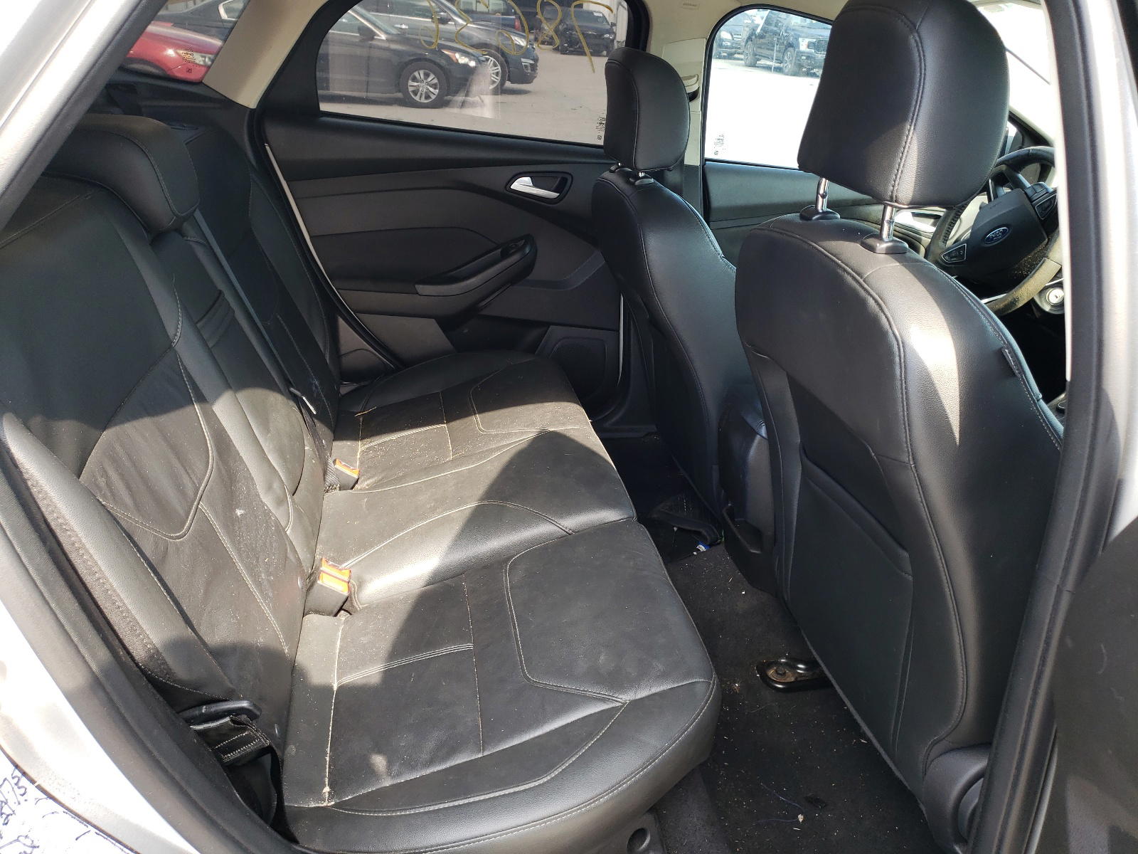 Photo 6 from auction – 2016 FORD FOCUS SE with VIN 1FADP3K29GL239350