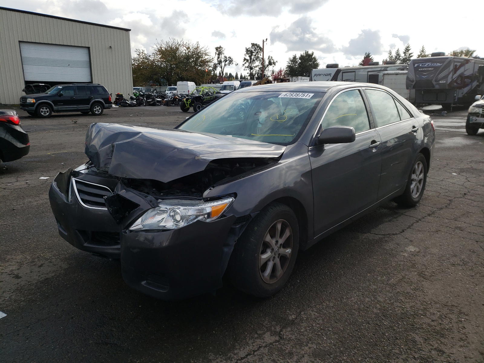 Photo 2 from auction – 2011 TOYOTA CAMRY BASE with VIN 4T1BF3EK1BU136034