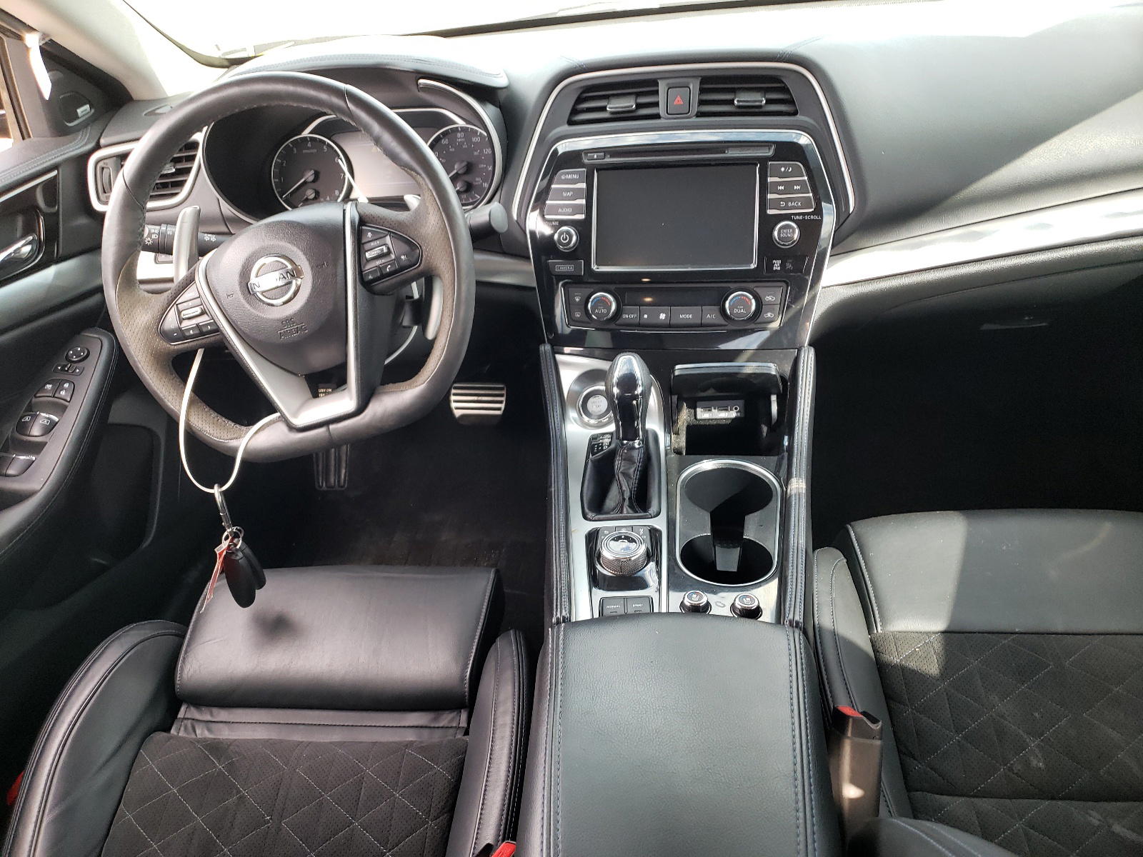 Photo 9 from auction – 2017 NISSAN MAXIMA 3.5 with VIN 1N4AA6AP1HC366694