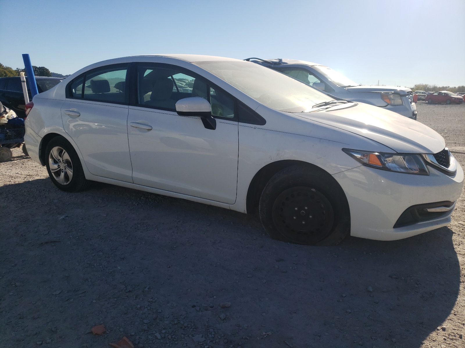 HONDA CIVIC LX 2014 z numerem VIN 19XFB2F53EE071677 - Zdjęcie z aukcji