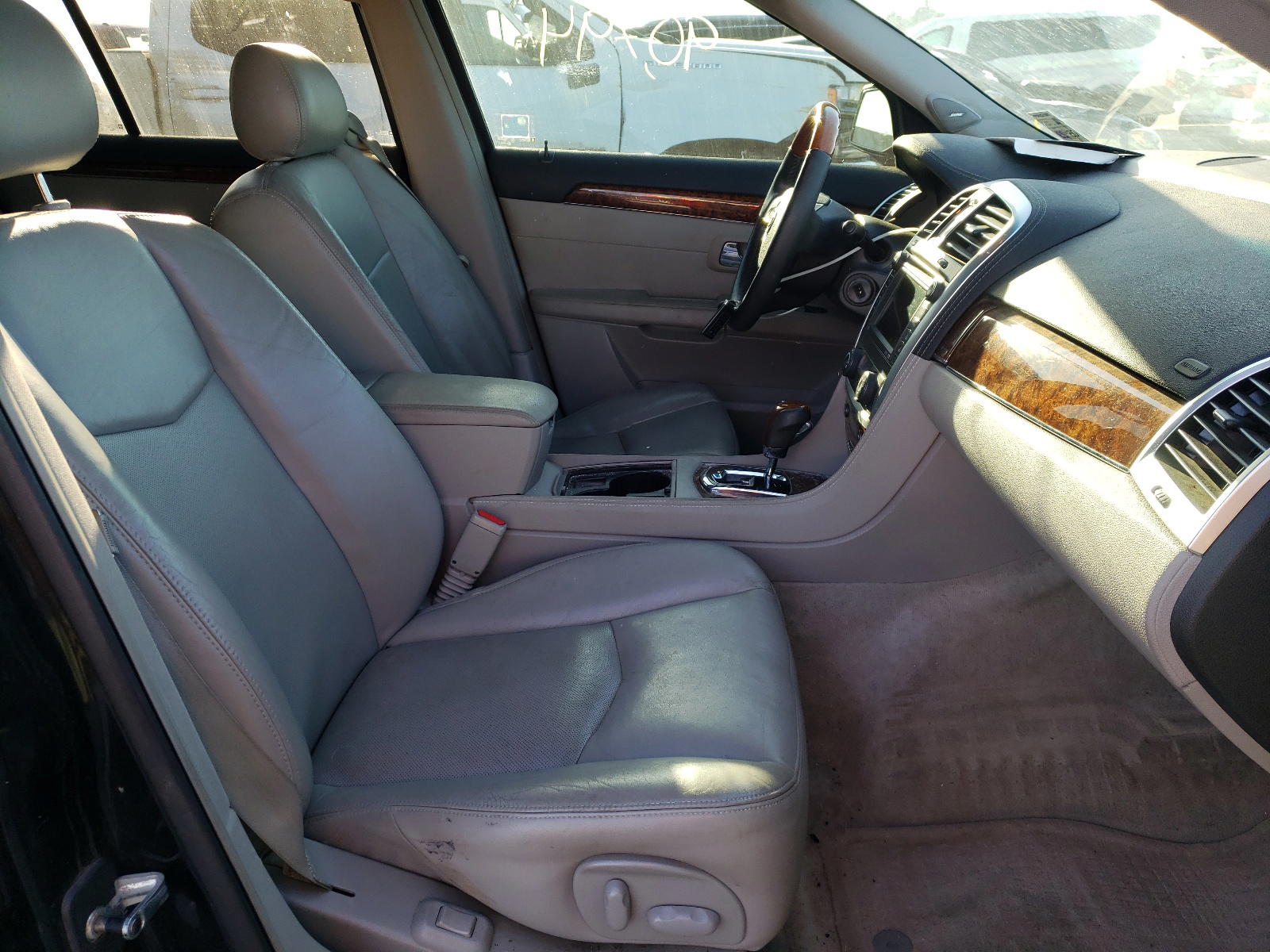 Photo 5 from auction – 2009 CADILLAC SRX with VIN 1GYEE437590158641