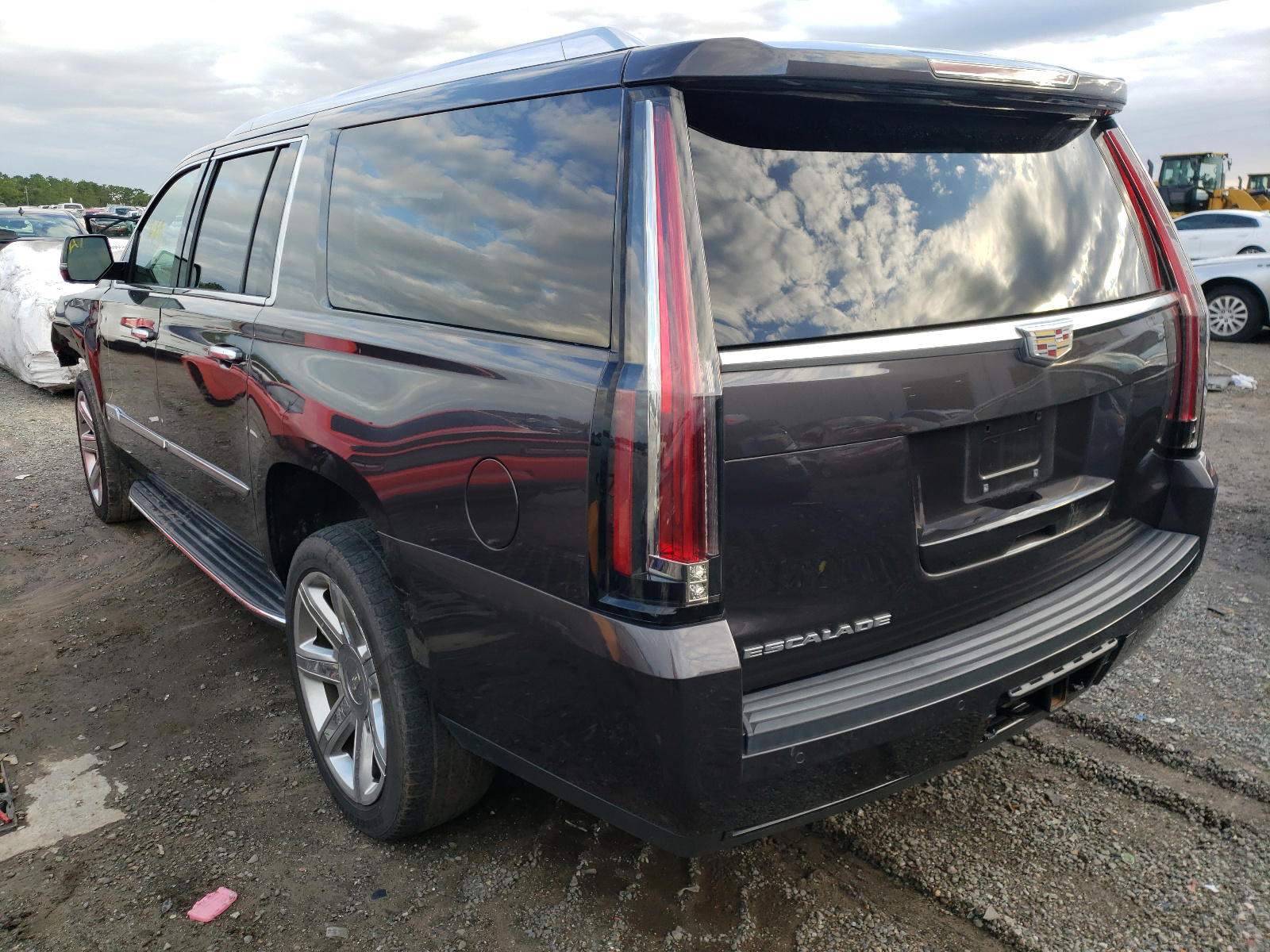 Photo 3 from auction – 2016 CADILLAC ESCALADE E with VIN 1GYS3HKJ4GR133493