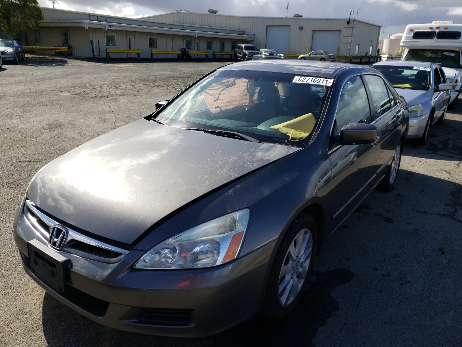 Photo 2 from auction – 2006 HONDA ACCORD EX with VIN 1HGCM66876A052909
