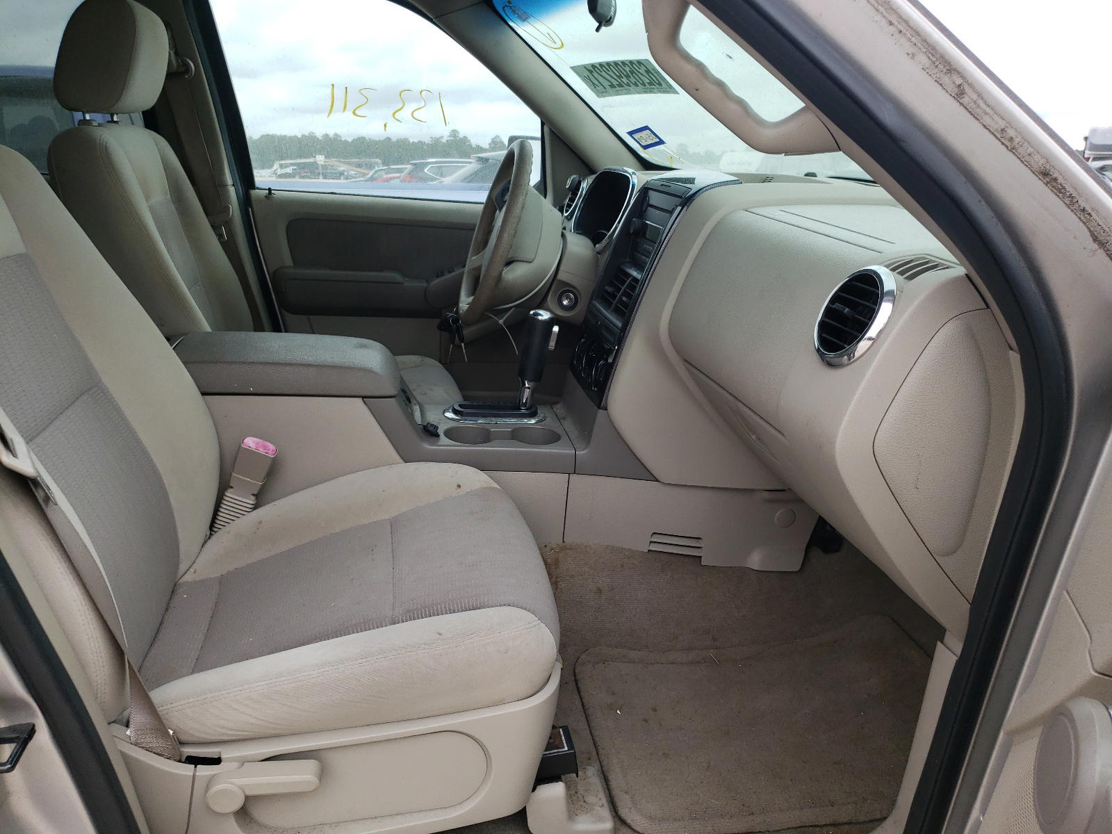 Photo 5 from auction – 2007 FORD EXPLORER X with VIN 1FMEU63E87UA74060