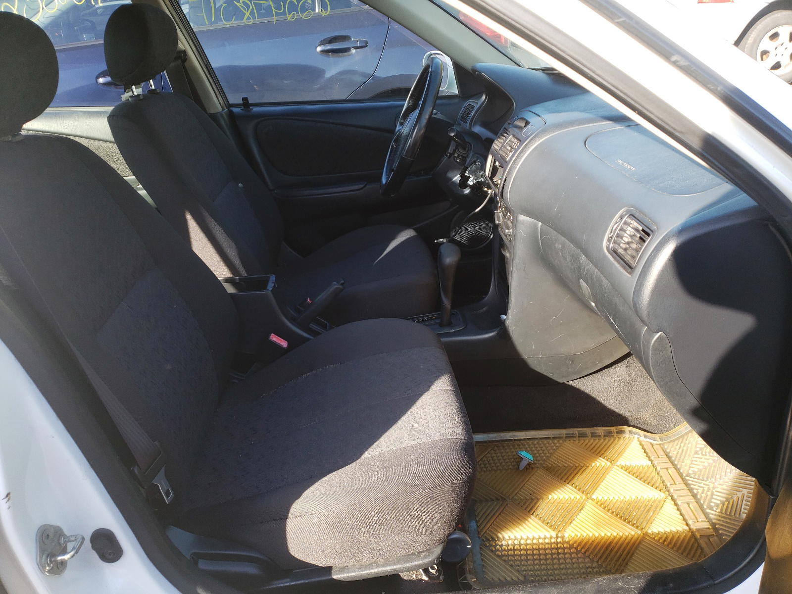 Photo 5 from auction – 2002 TOYOTA COROLLA CE with VIN 1NXBR12E62Z572680