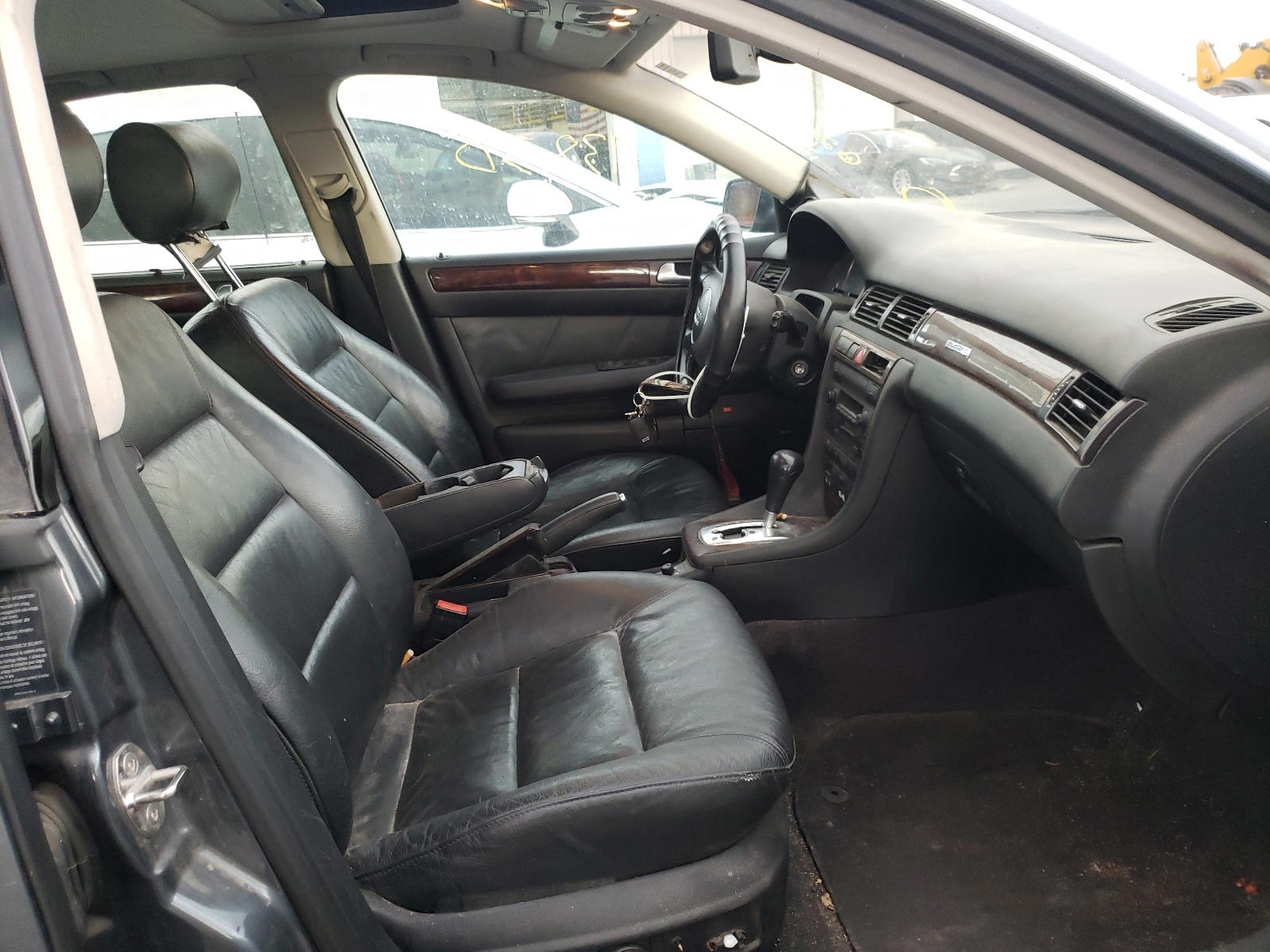 Photo 5 from auction – 2004 AUDI A6 2.7T QU with VIN WAULD54B14N034836