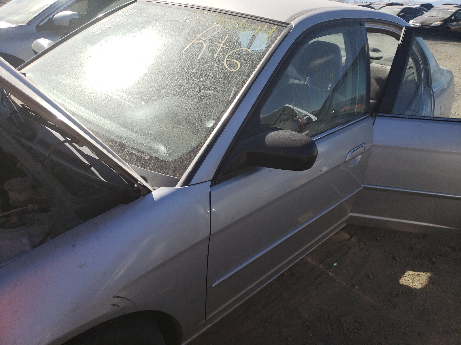 Photo 10 from auction – 2005 HONDA CIVIC LX with VIN JHMES15575S002753