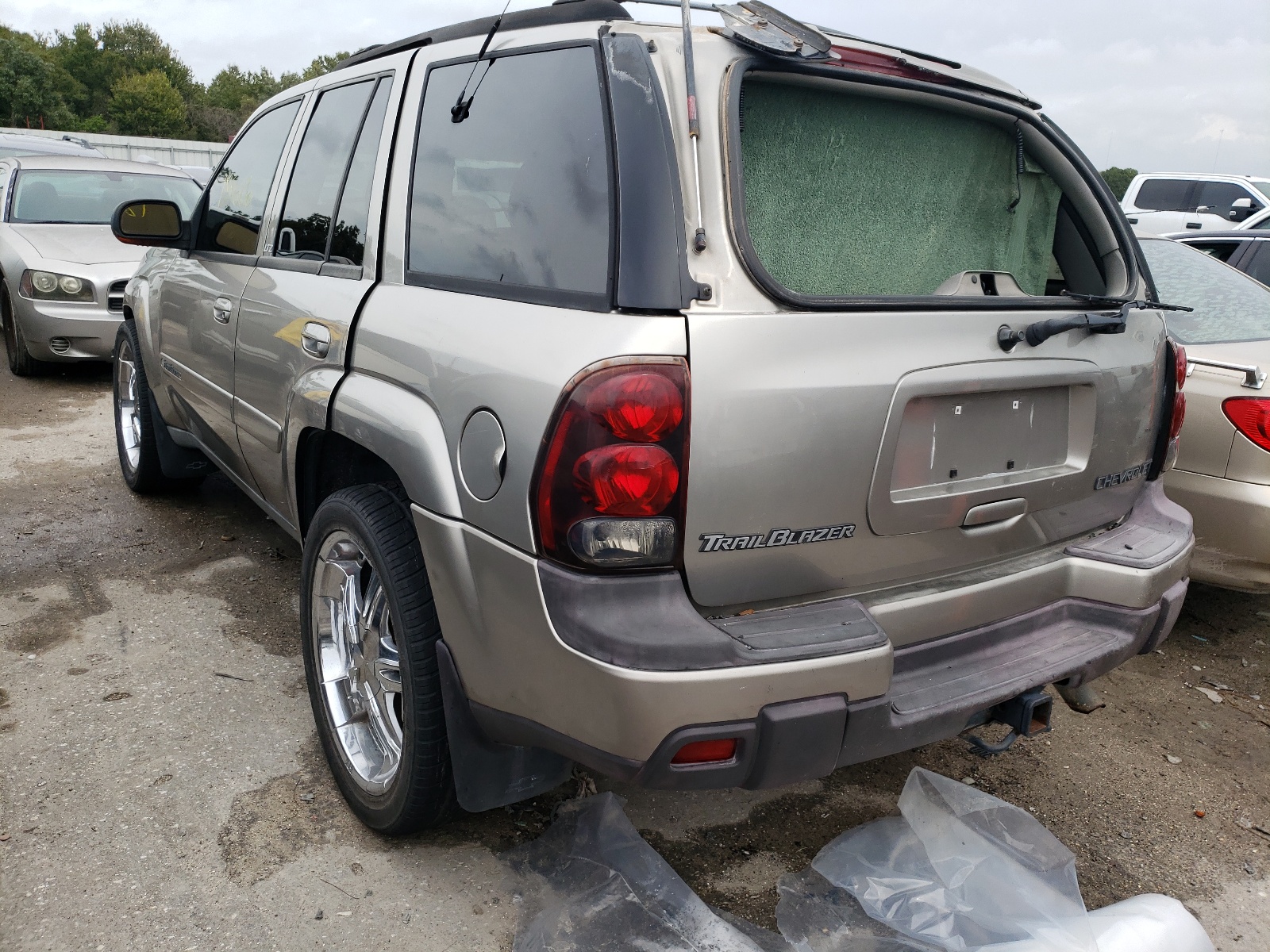 Photo 3 from auction – 2002 CHEVROLET TRAILBLAZE with VIN 1GNDT13SX22148330