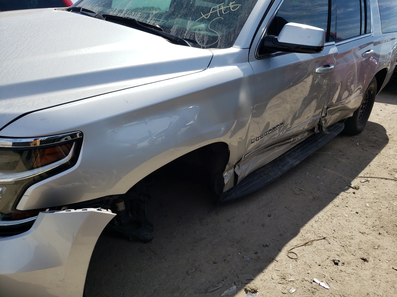 Photo 9 from auction – 2019 CHEVROLET SUBURBAN C with VIN 1GNSCGKCXKR133399