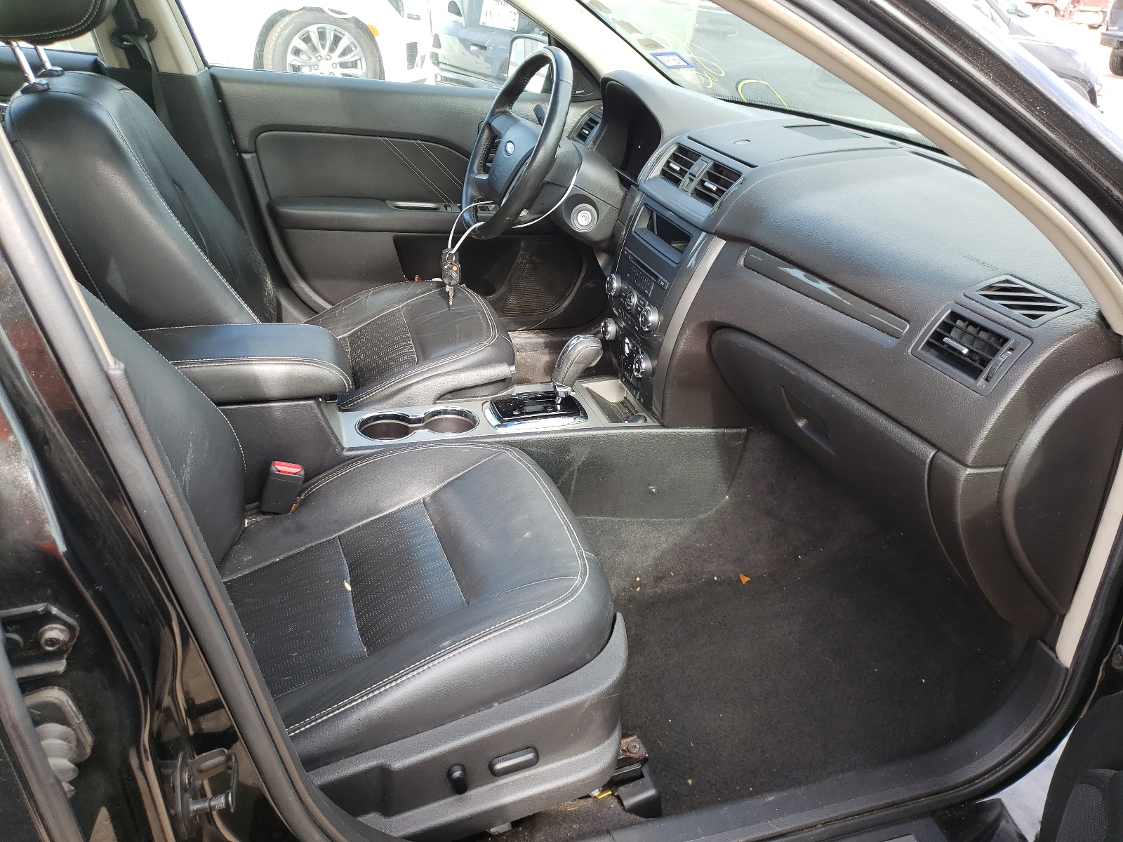 Photo 5 from auction – 2011 FORD FUSION SPO with VIN 3FAHP0KC9BR289880