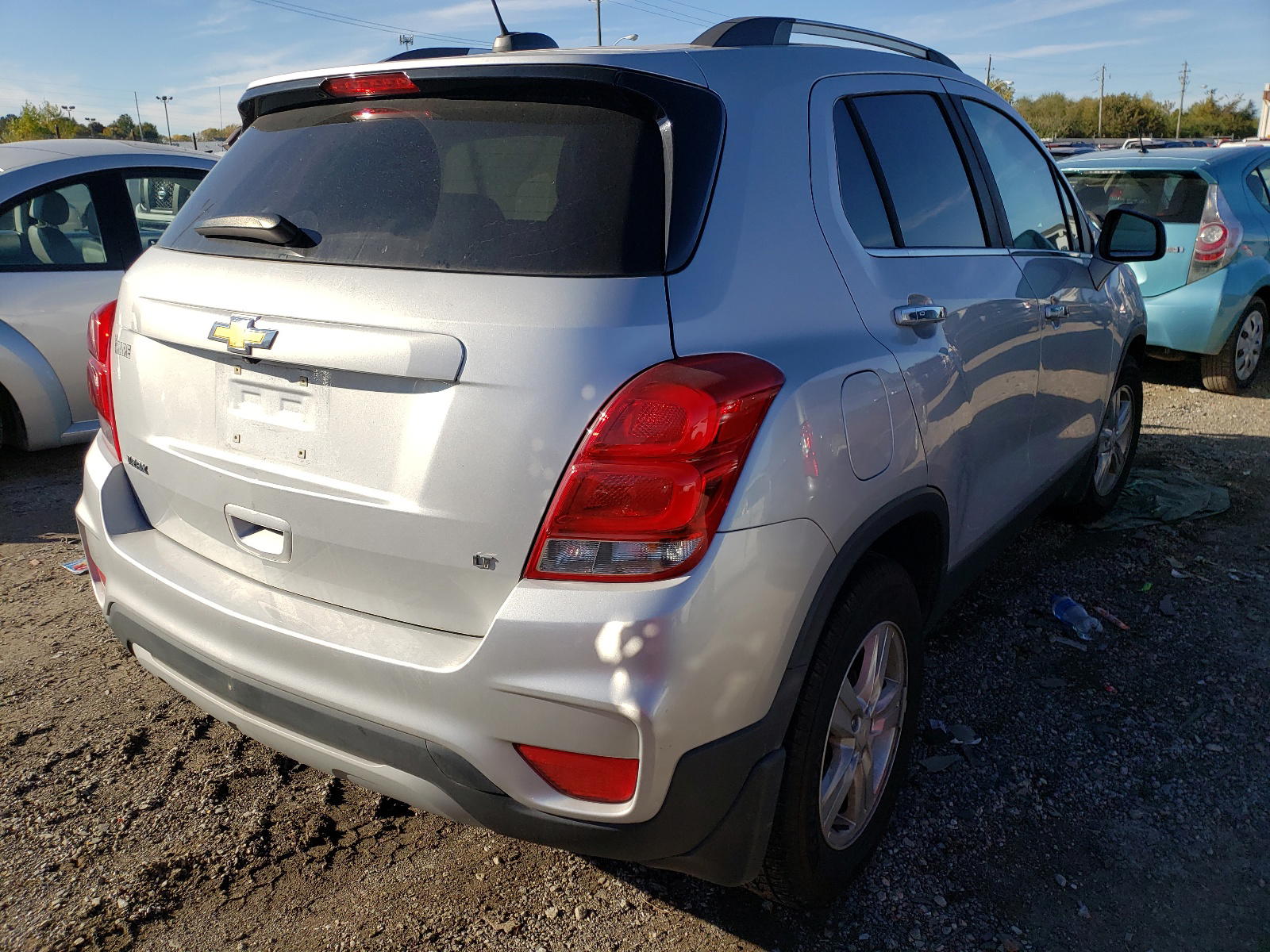 Photo 4 from auction – 2017 CHEVROLET TRAX 1LT with VIN 3GNCJLSB3HL234424