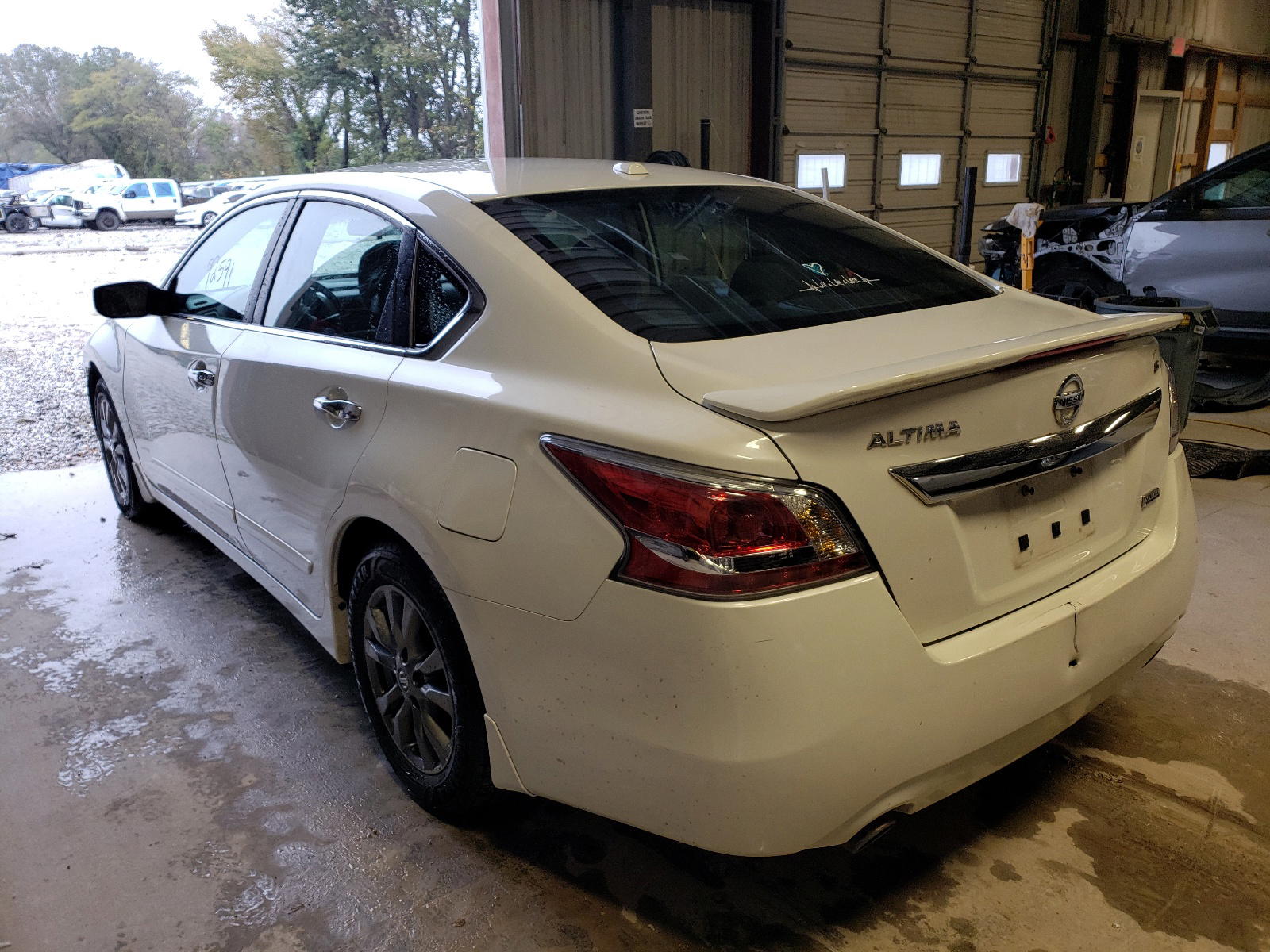Photo 3 from auction – 2015 NISSAN ALTIMA with VIN 1N4AL3AP7FC572866