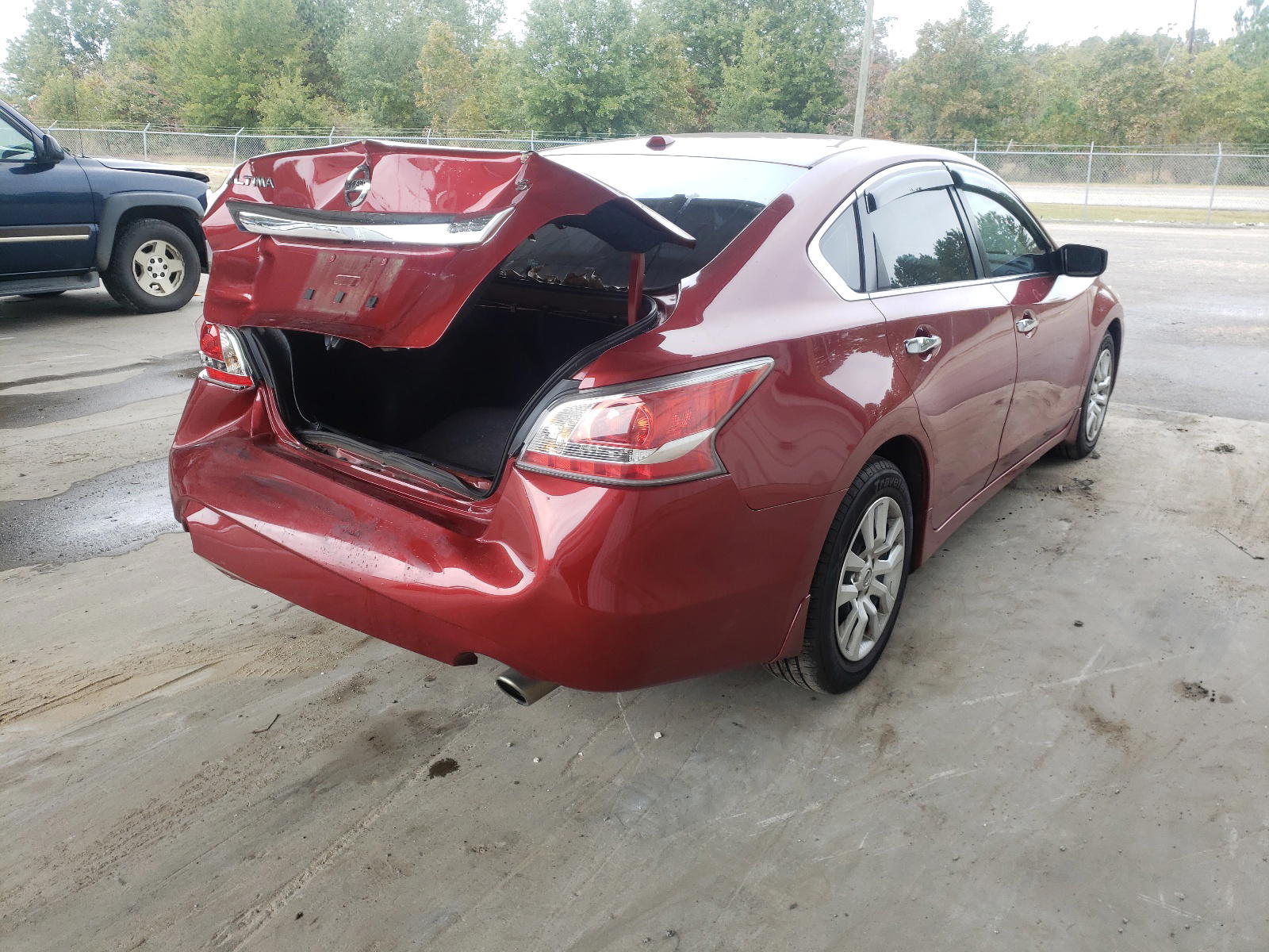 Photo 4 from auction – 2015 NISSAN ALTIMA 2.5 with VIN 1N4AL3AP1FC410134