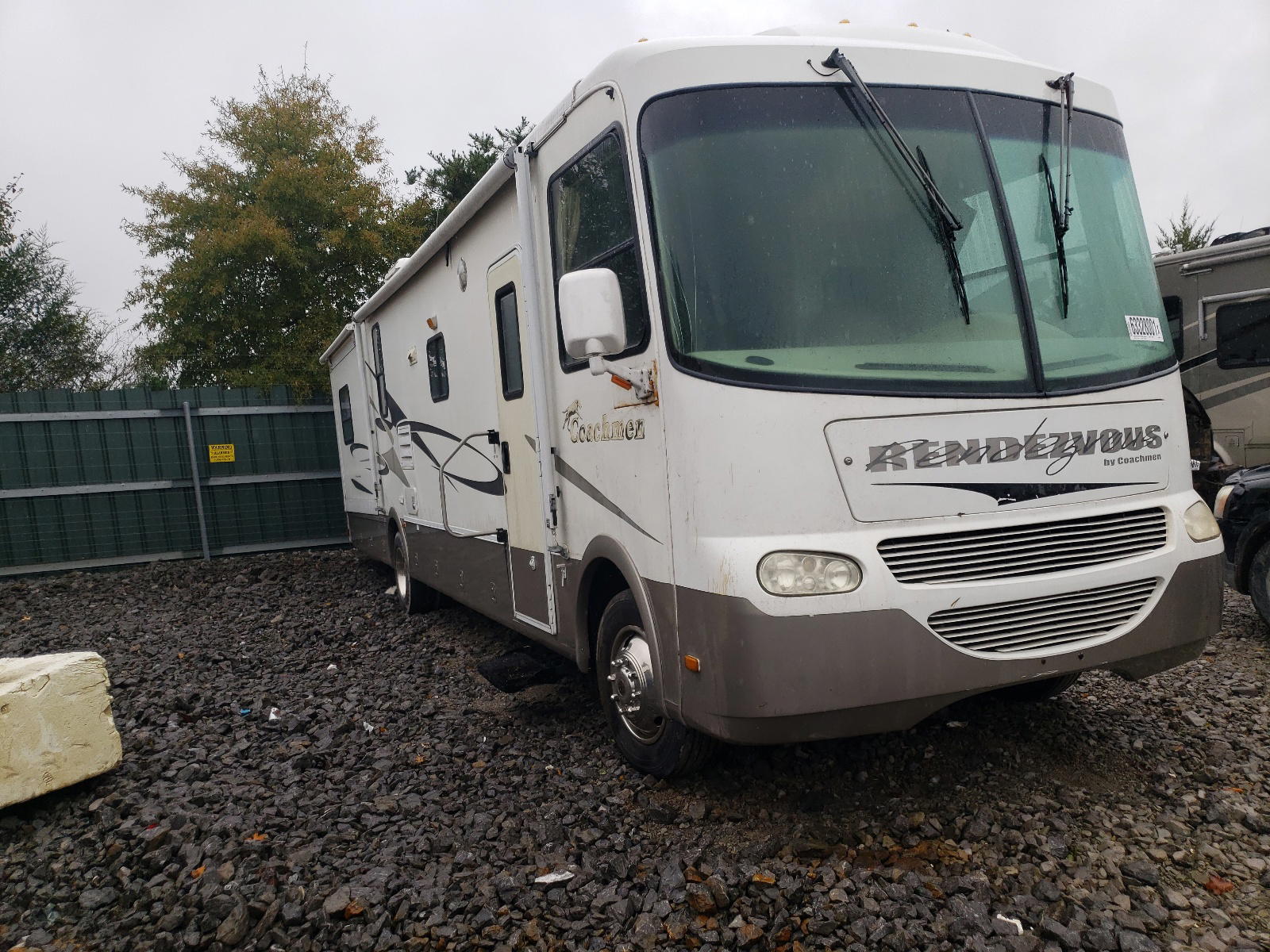 COAH TL 2004 with VIN 1FCNF53S720A09408 - Photo from auction