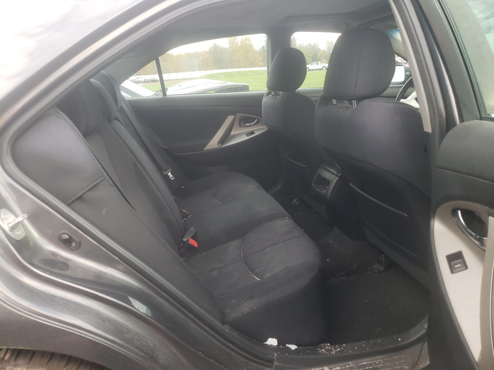 Photo 6 from auction – 2011 TOYOTA CAMRY BASE with VIN 4T1BF3EK7BU660708