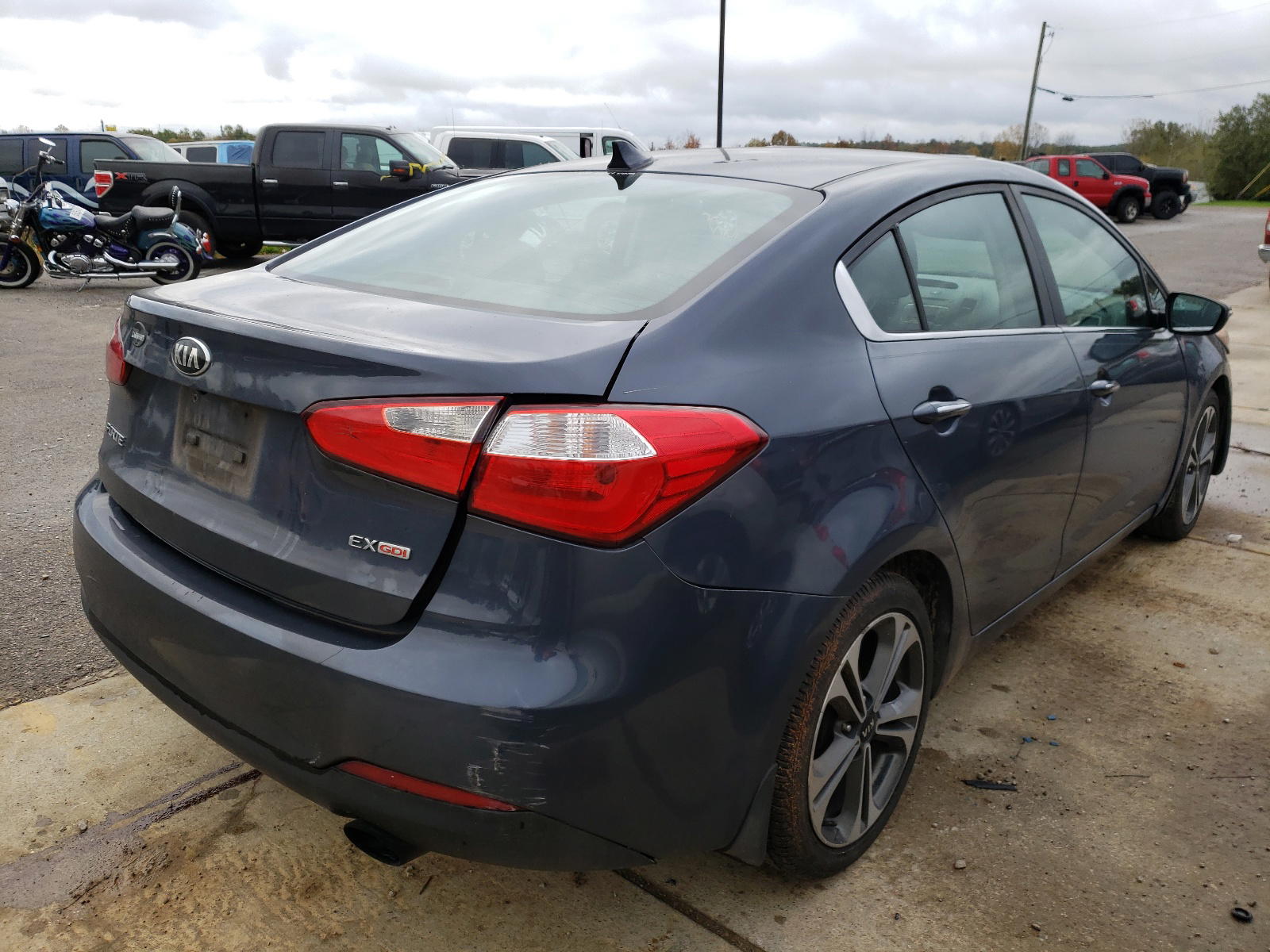 Photo 4 from auction – 2015 KIA FORTE EX with VIN KNAFX4A88F5392851