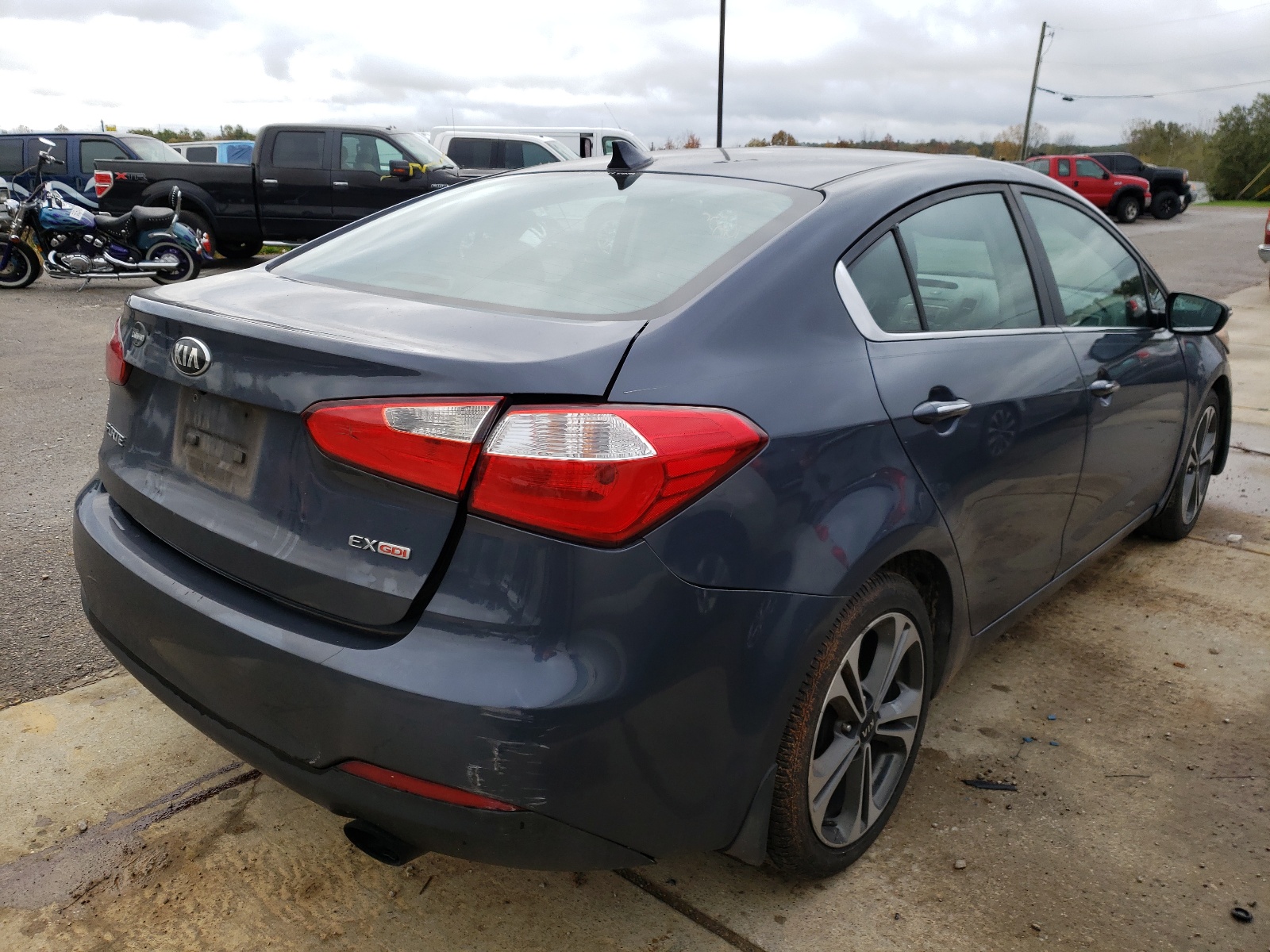 Zdjęcie 4 z aukcji – 2015 KIA FORTE EX z VIN KNAFX4A88F5392851