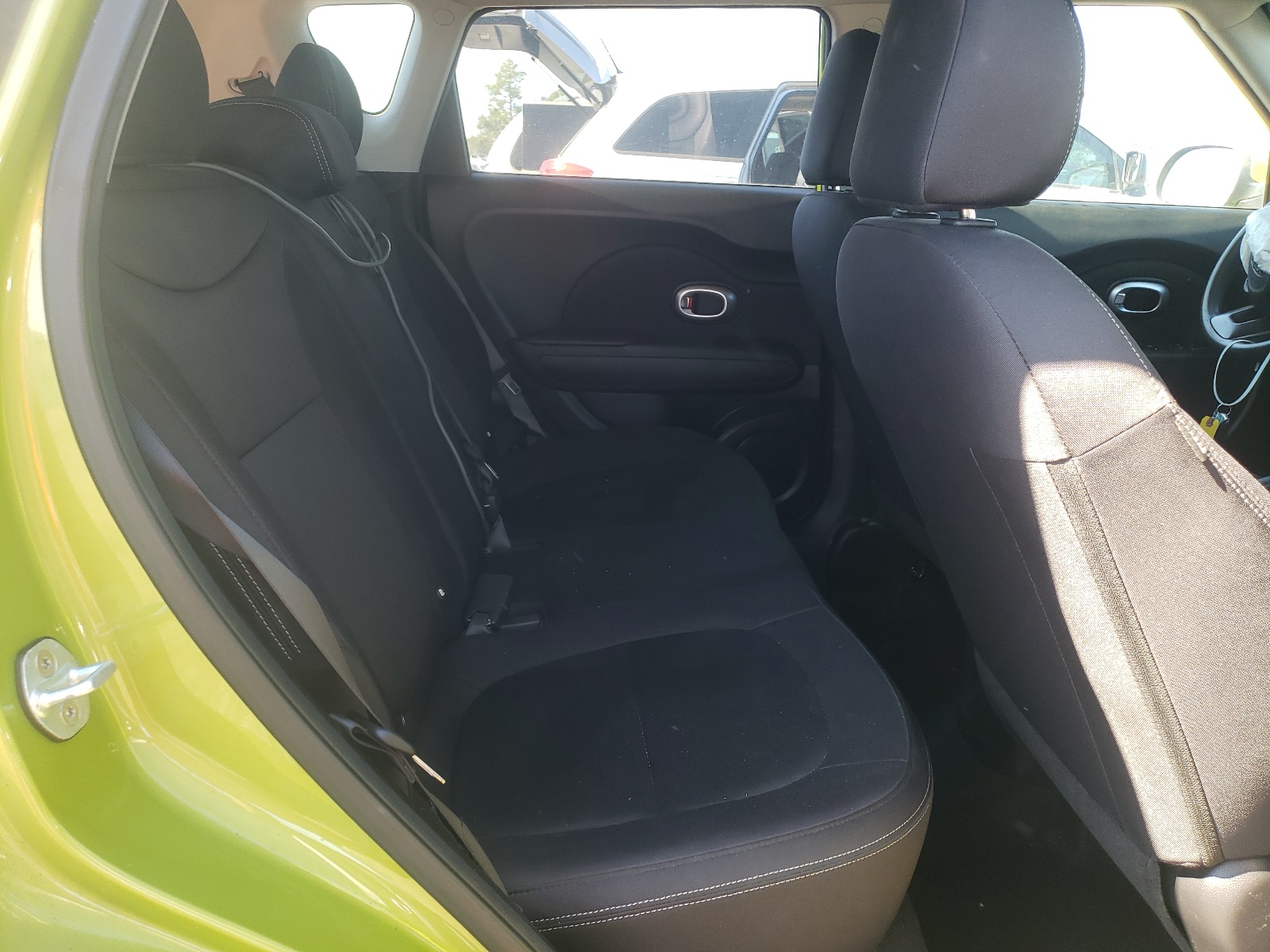 Photo 6 from auction – 2016 KIA SOUL with VIN KNDJN2A25G7871947
