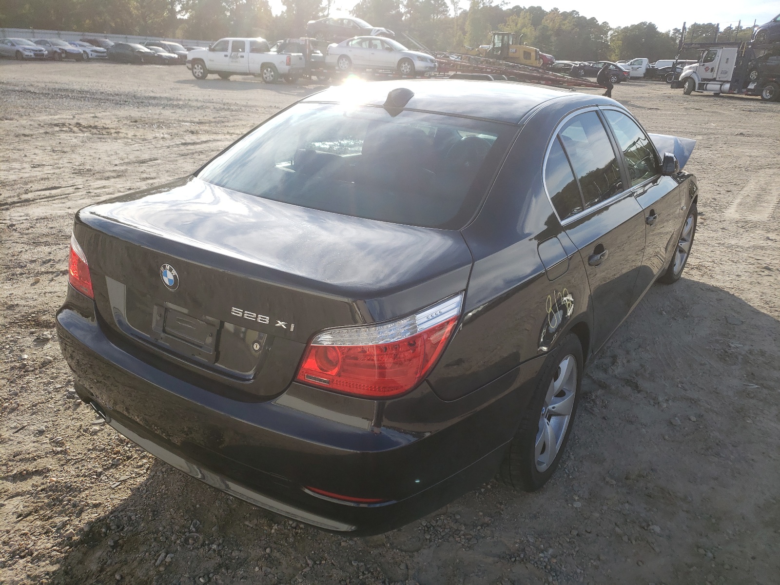 Photo 4 from auction – 2008 BMW 528 XI with VIN WBANV13578CZ59813
