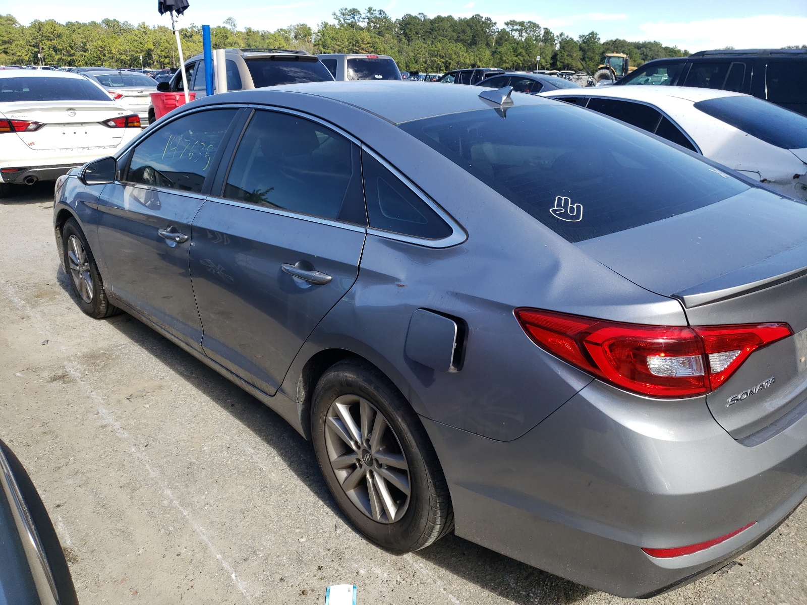 Photo 9 from auction – 2015 HYUNDAI SONATA SE with VIN 5NPE24AF3FH104200