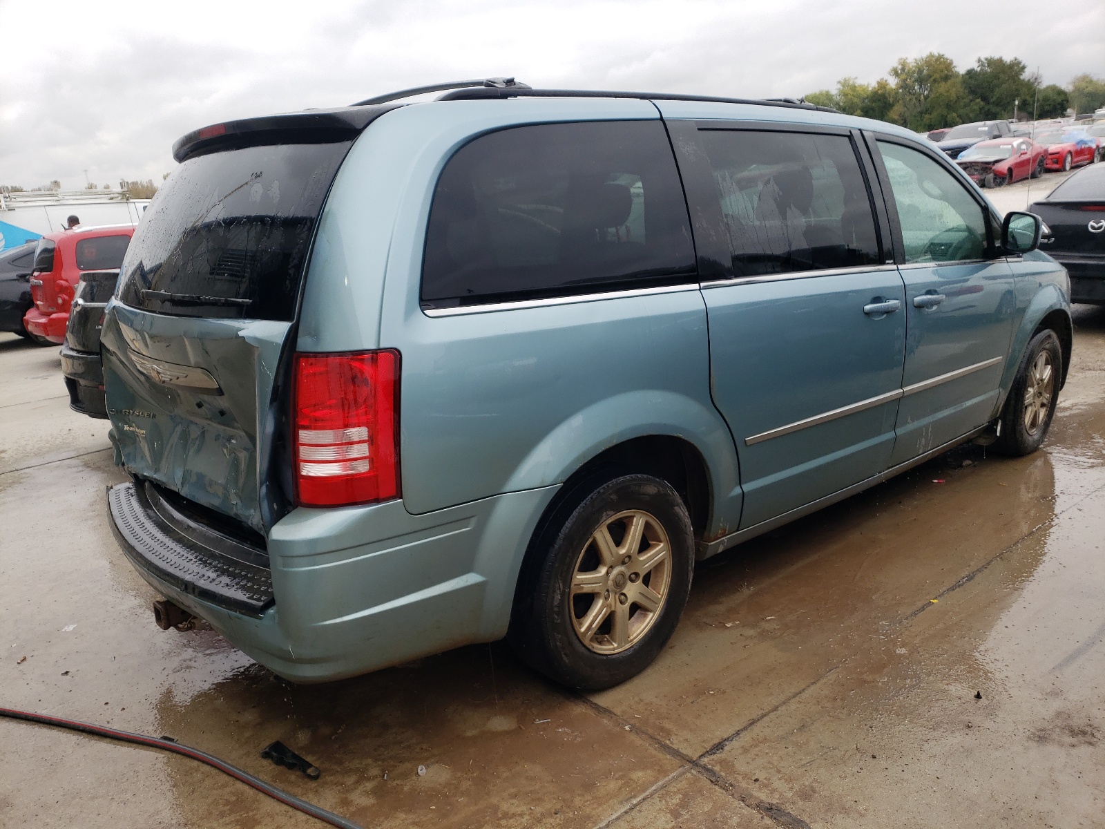 Photo 4 from auction – 2010 CHRYSLER TOWN & COU with VIN 2A4RR5D15AR241051