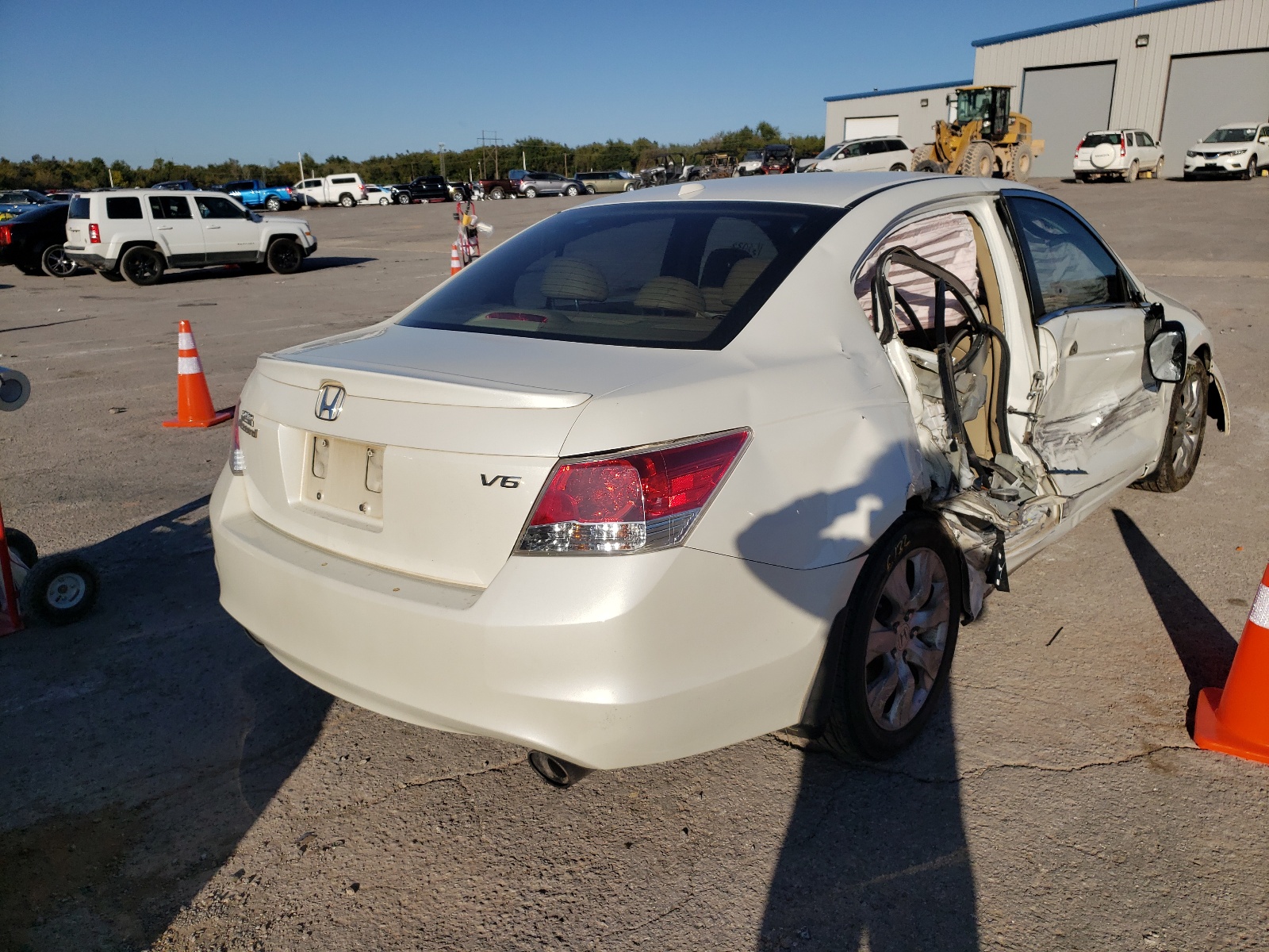 Photo 4 from auction – 2010 HONDA ACCORD EXL with VIN 1HGCP3F85AA021995
