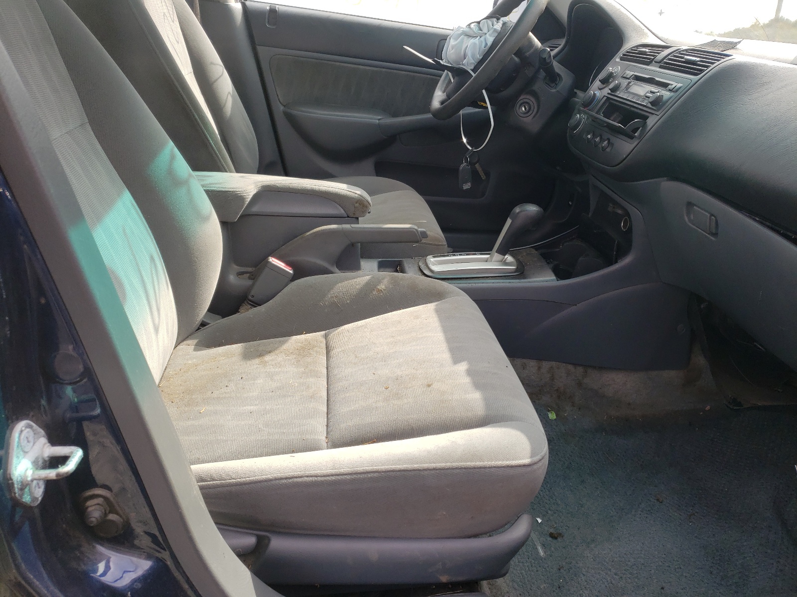 Photo 5 from auction – 2005 HONDA CIVIC EX with VIN 2HGES267X5H541013