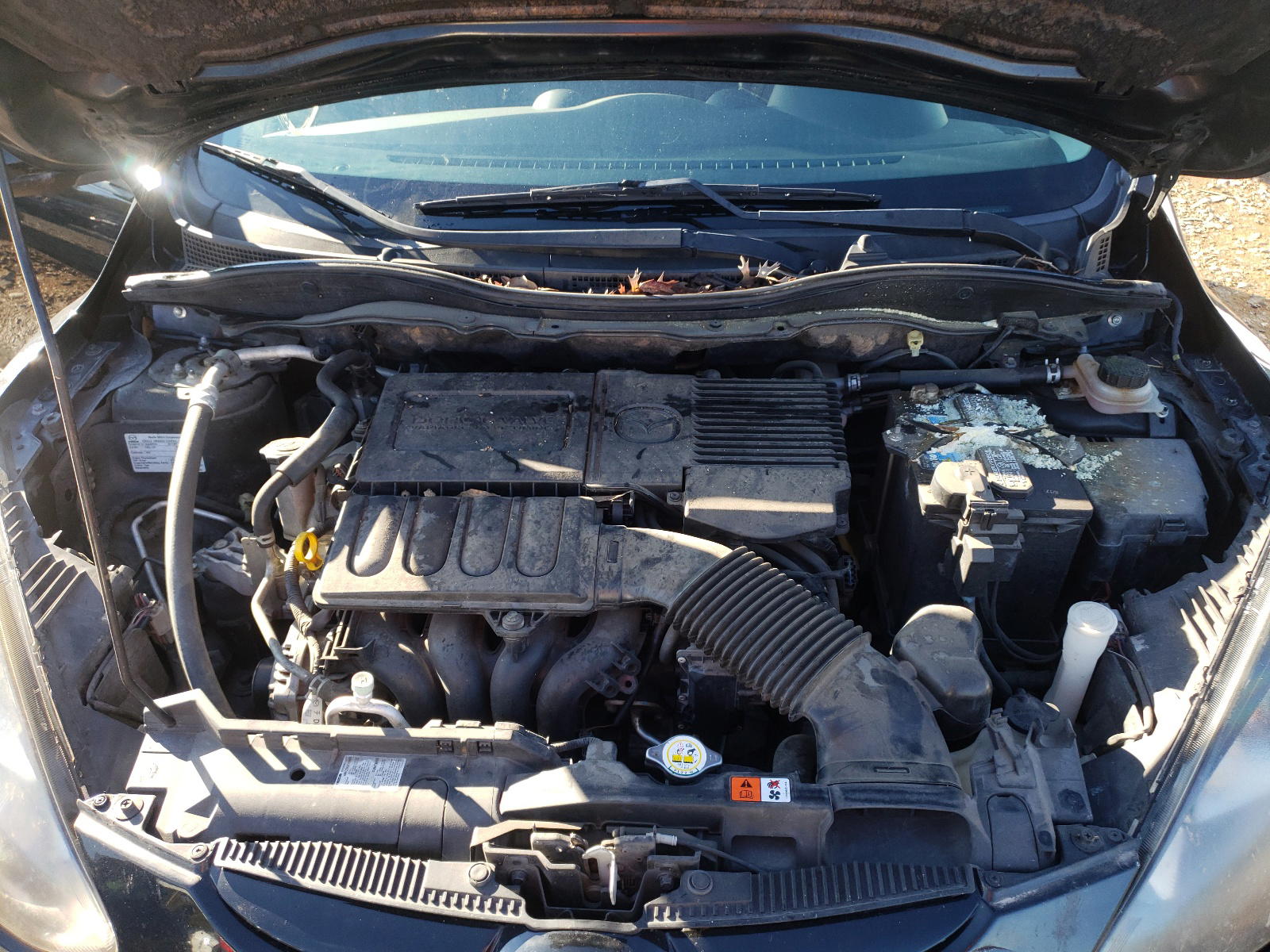 Photo 7 from auction – 2011 MAZDA MAZDA2 with VIN JM1DE1HY7B0125616