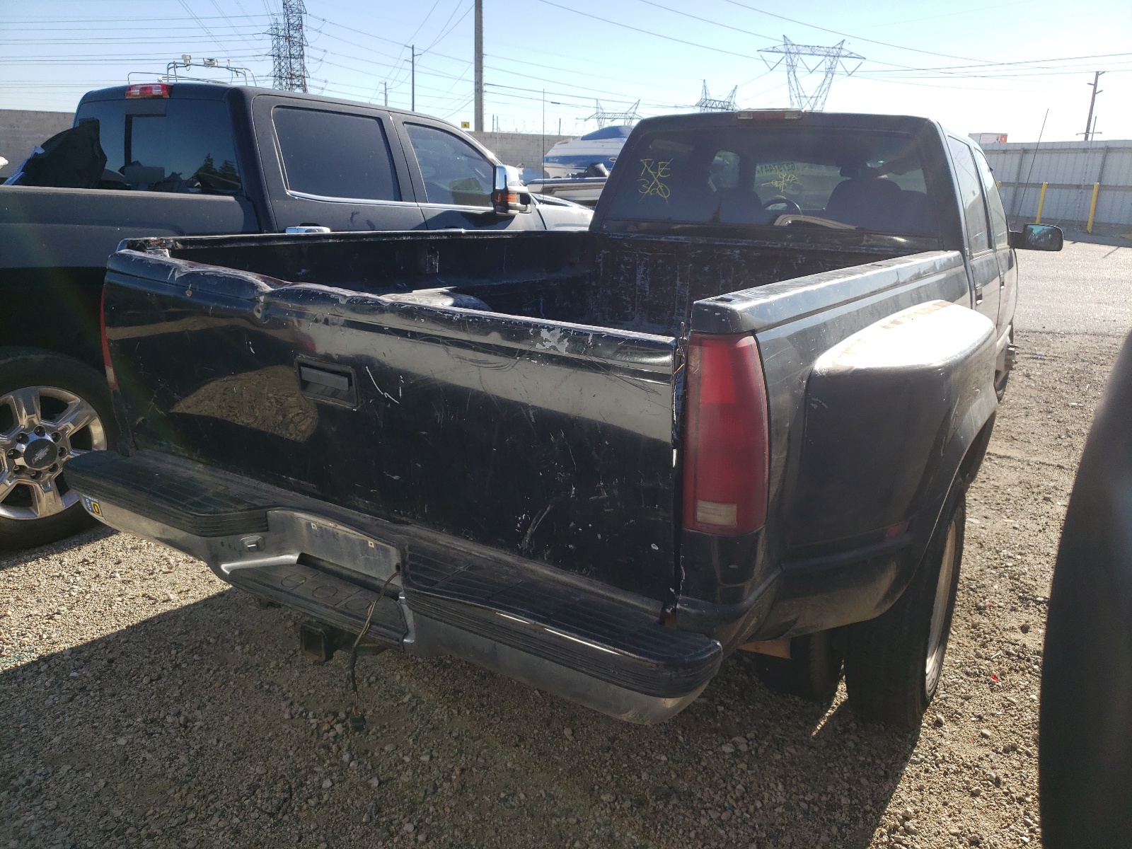Photo 4 from auction – 2000 CHEVROLET GMT-400 C3 with VIN 1GCHC33J0YF505559