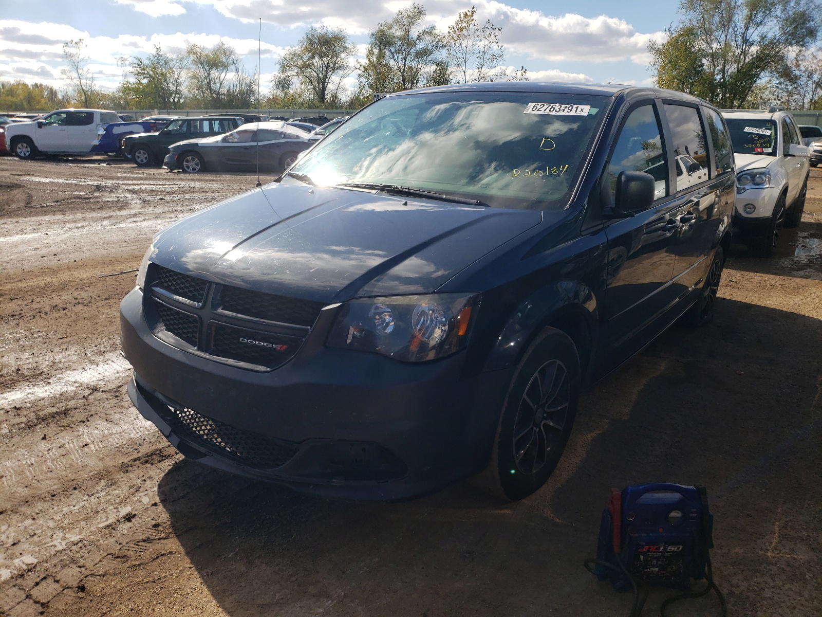 Photo 2 from auction – 2014 DODGE GRAND CARA with VIN 2C4RDGBG3ER201841