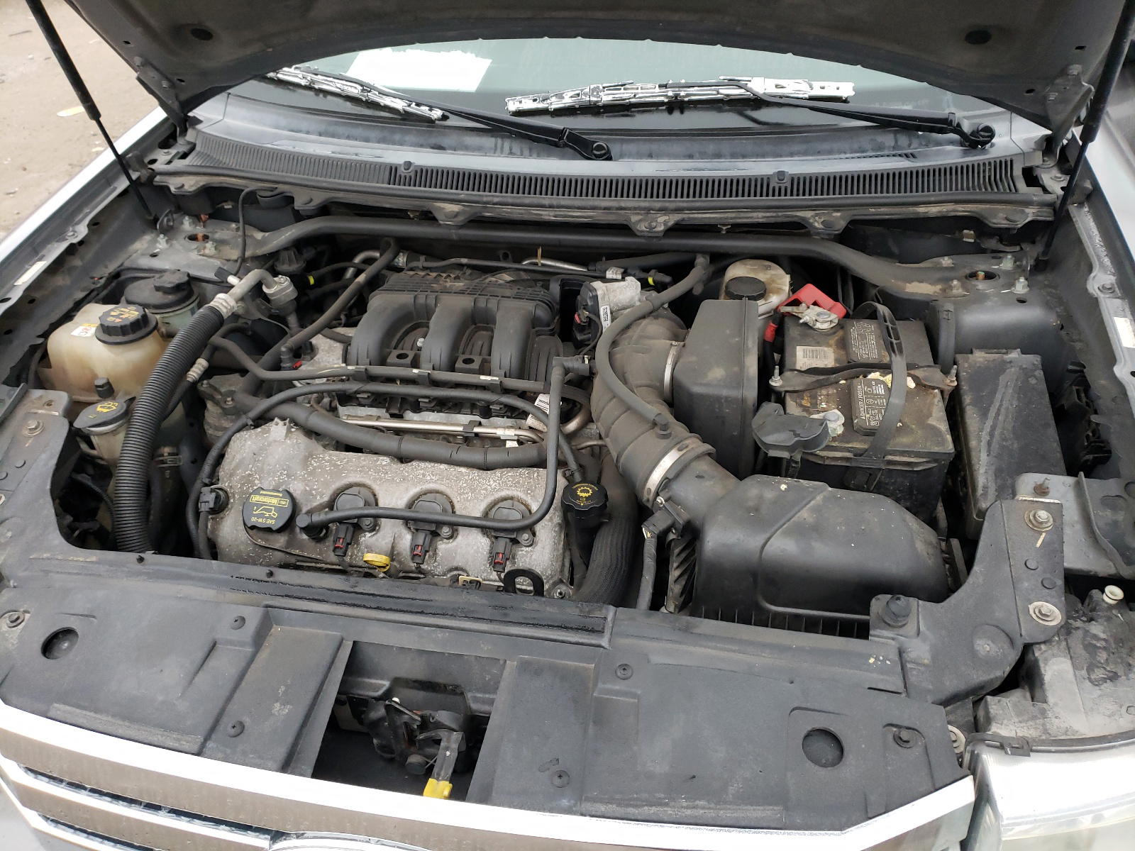 Photo 7 from auction – 2010 FORD FLEX SEL with VIN 2FMHK6CC8ABA24936