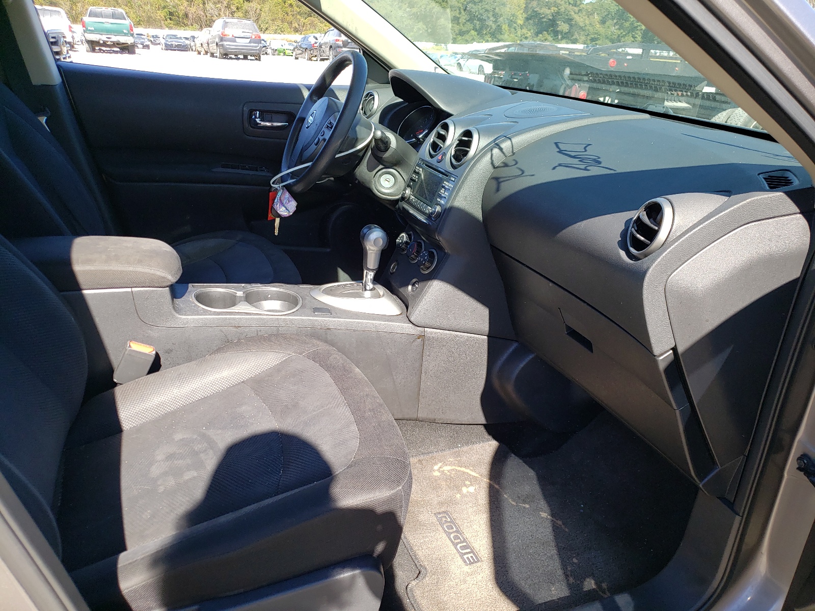 Photo 5 from auction – 2014 NISSAN ROGUE SELE with VIN JN8AS5MT1EW624768