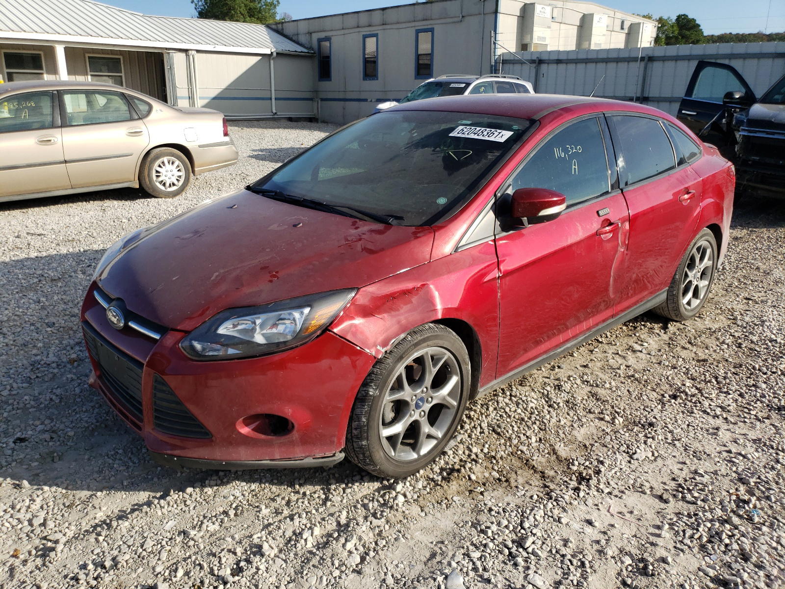Photo 2 from auction – 2014 FORD FOCUS SE with VIN 1FADP3F27EL176577