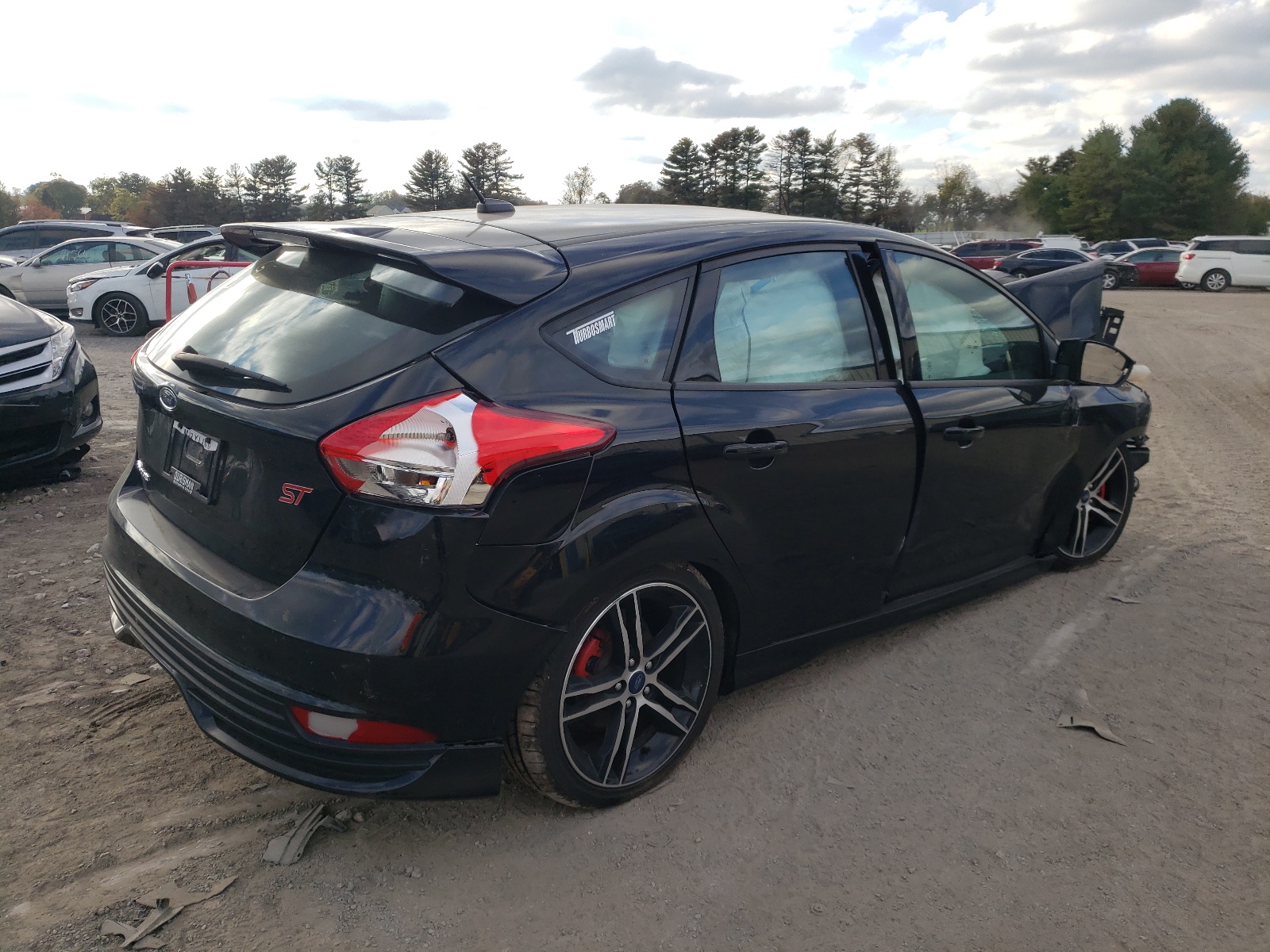 Photo 4 from auction – 2018 FORD FOCUS ST with VIN 1FADP3L98JL281866