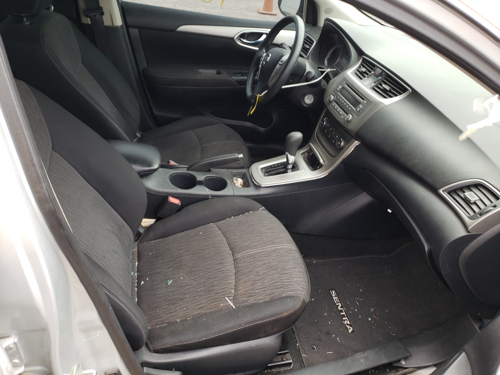 Photo 5 from auction – 2014 NISSAN SENTRA S with VIN 3N1AB7AP7EY285590