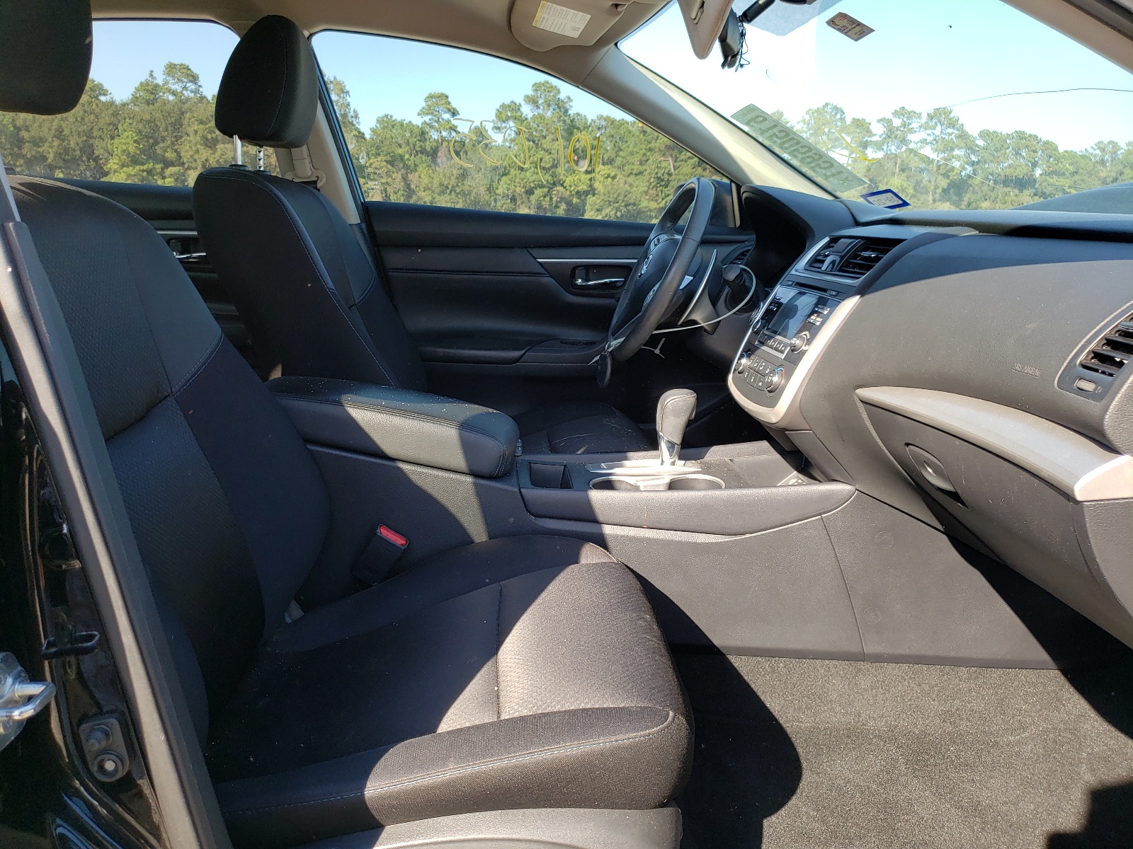Photo 5 from auction – 2017 NISSAN ALTIMA 2.5 with VIN 1N4AL3AP9HN347663